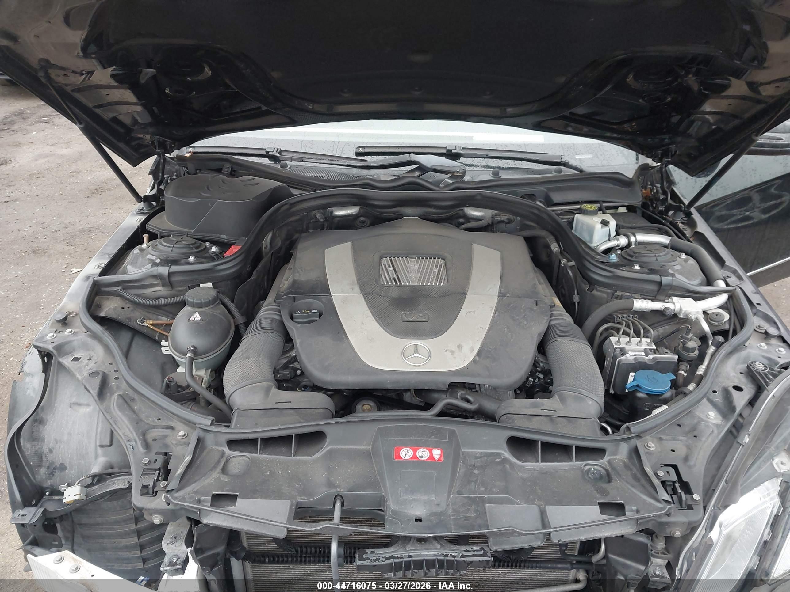 MERCEDES-BENZ E image 10