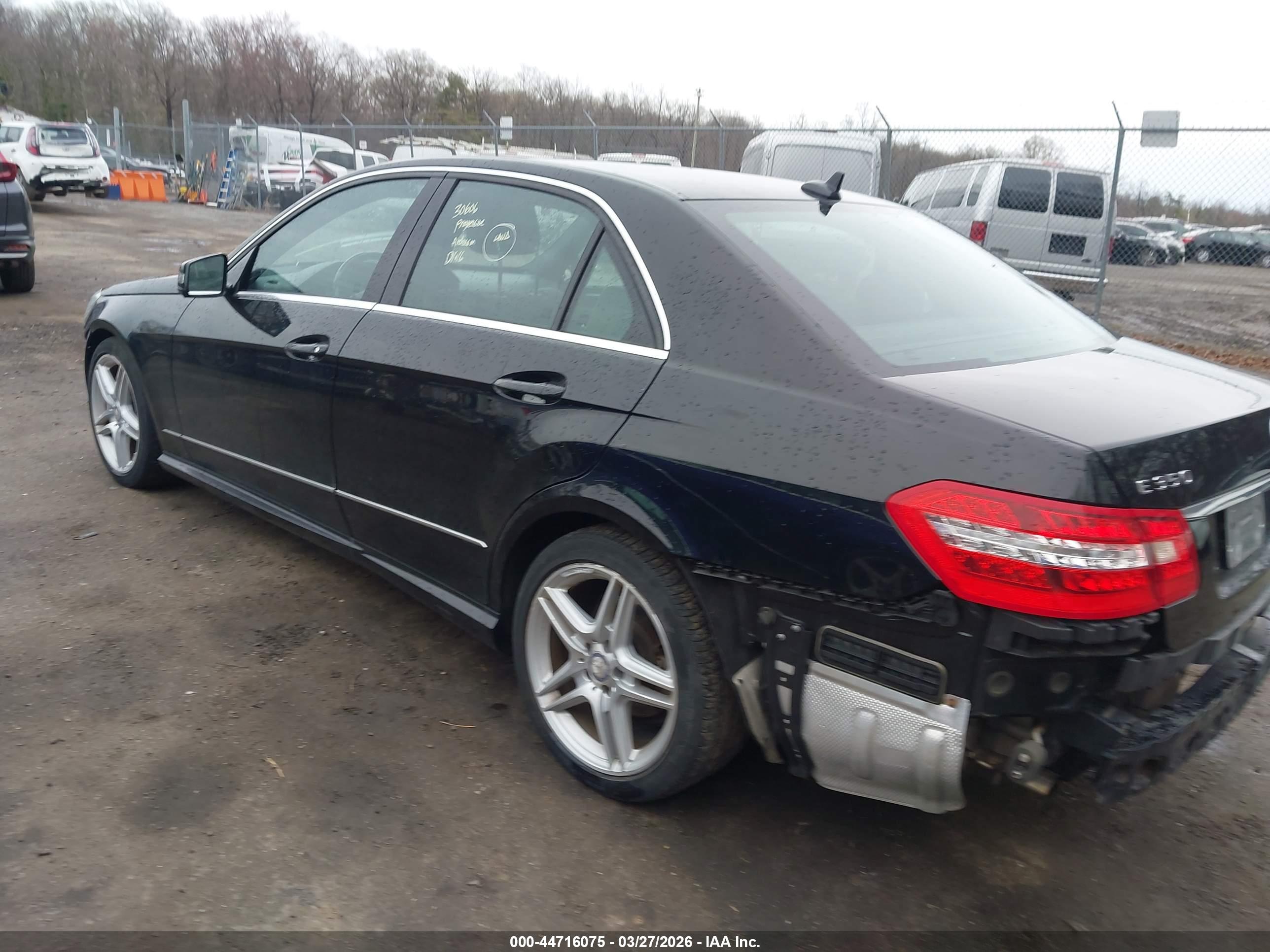 MERCEDES-BENZ E image 3