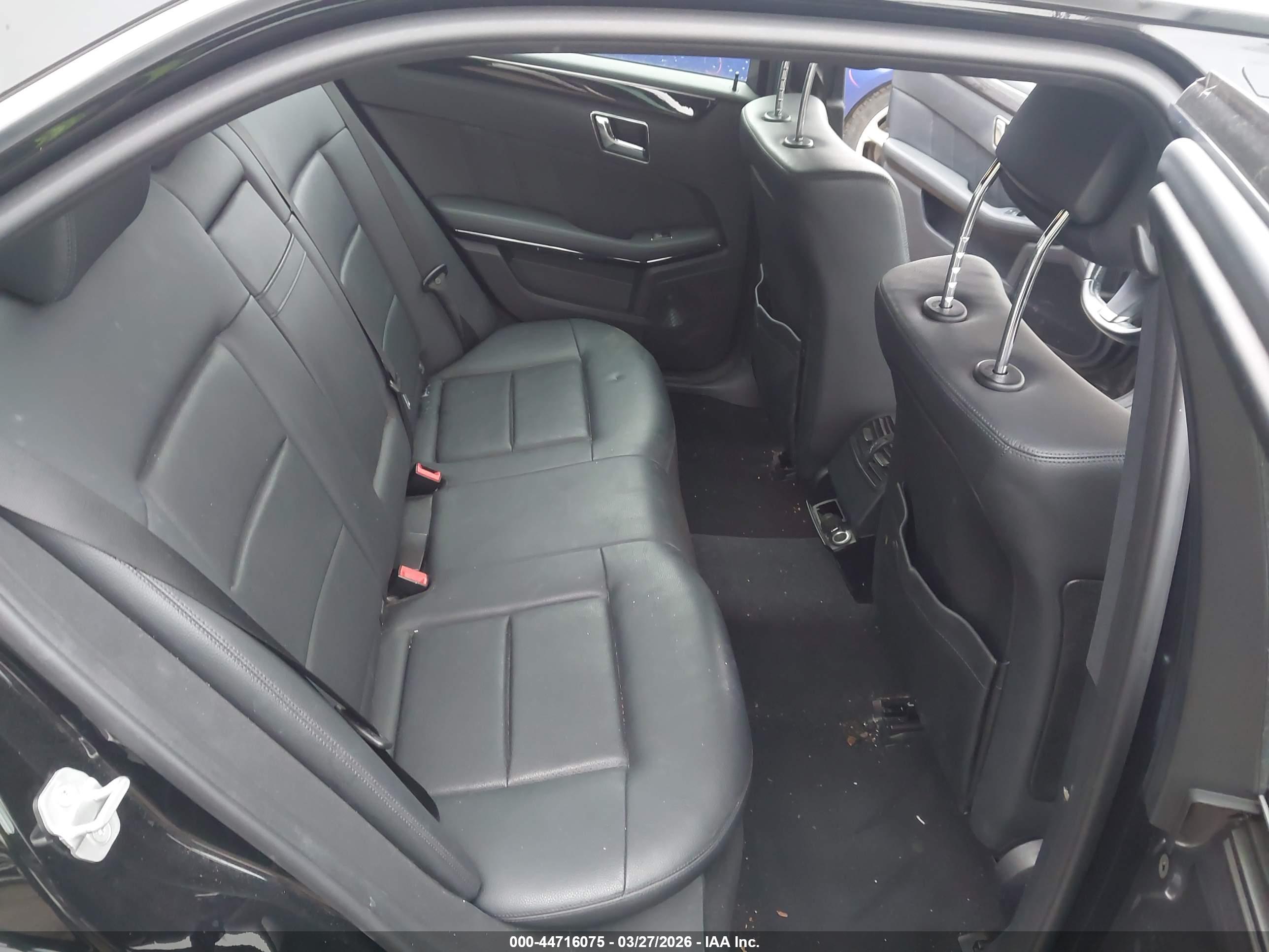 MERCEDES-BENZ E image 8