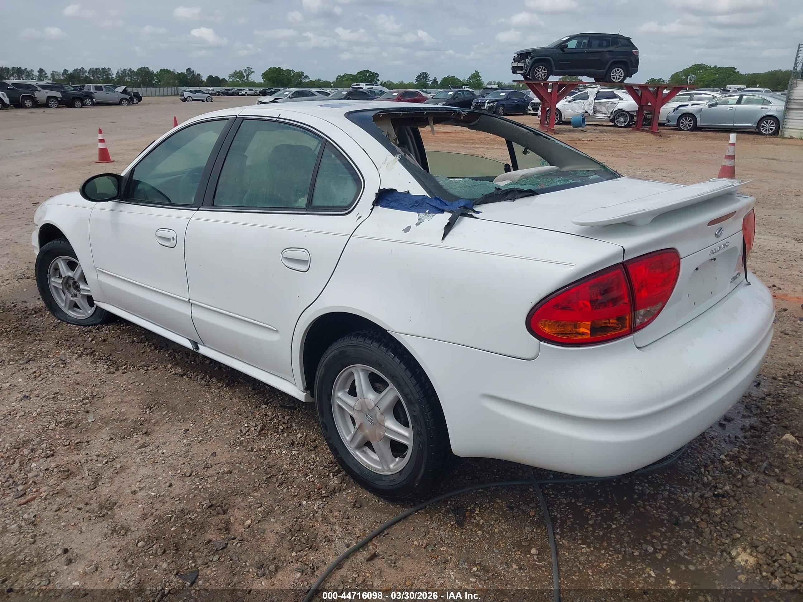 OLDSMOBILE ALERO image 3