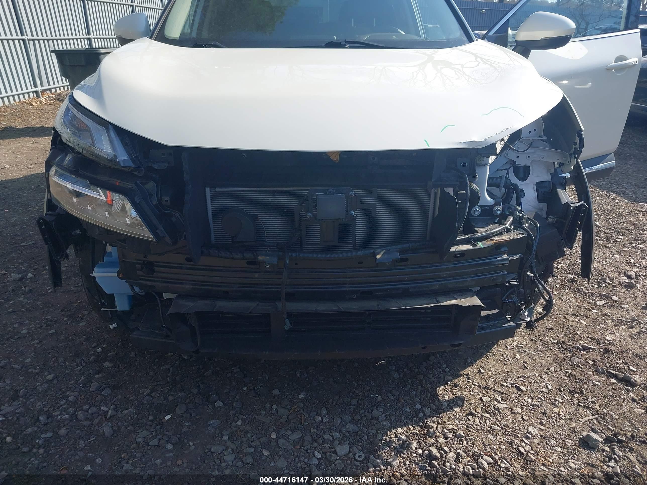 NISSAN ROGUE image 6