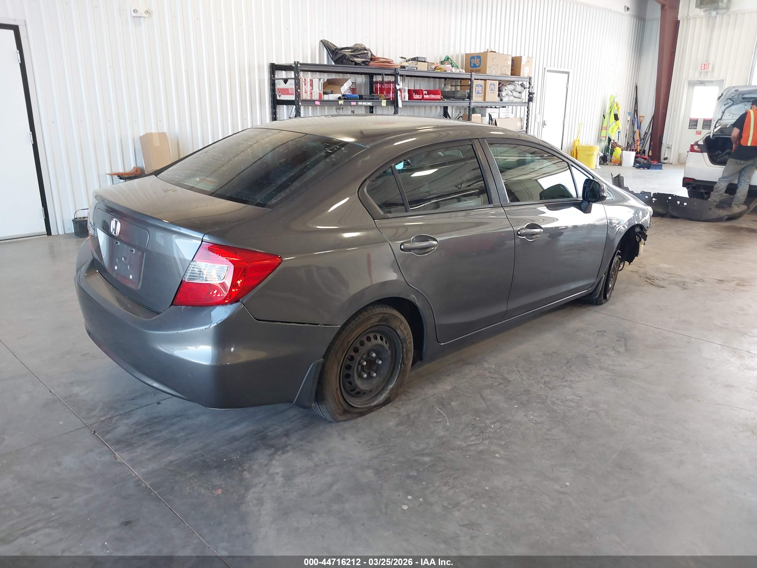 HONDA CIVIC image 4