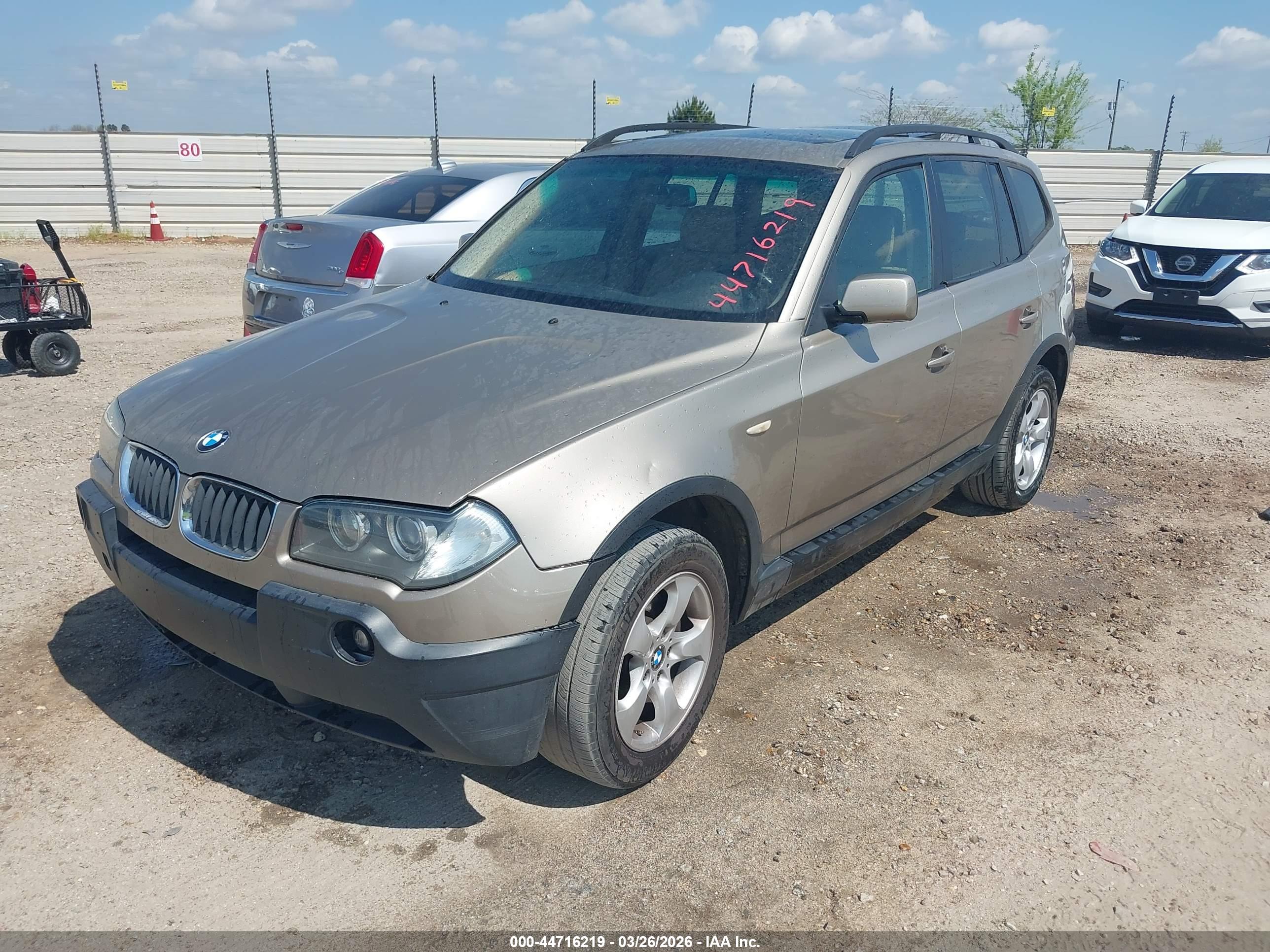 BMW X3 image 2