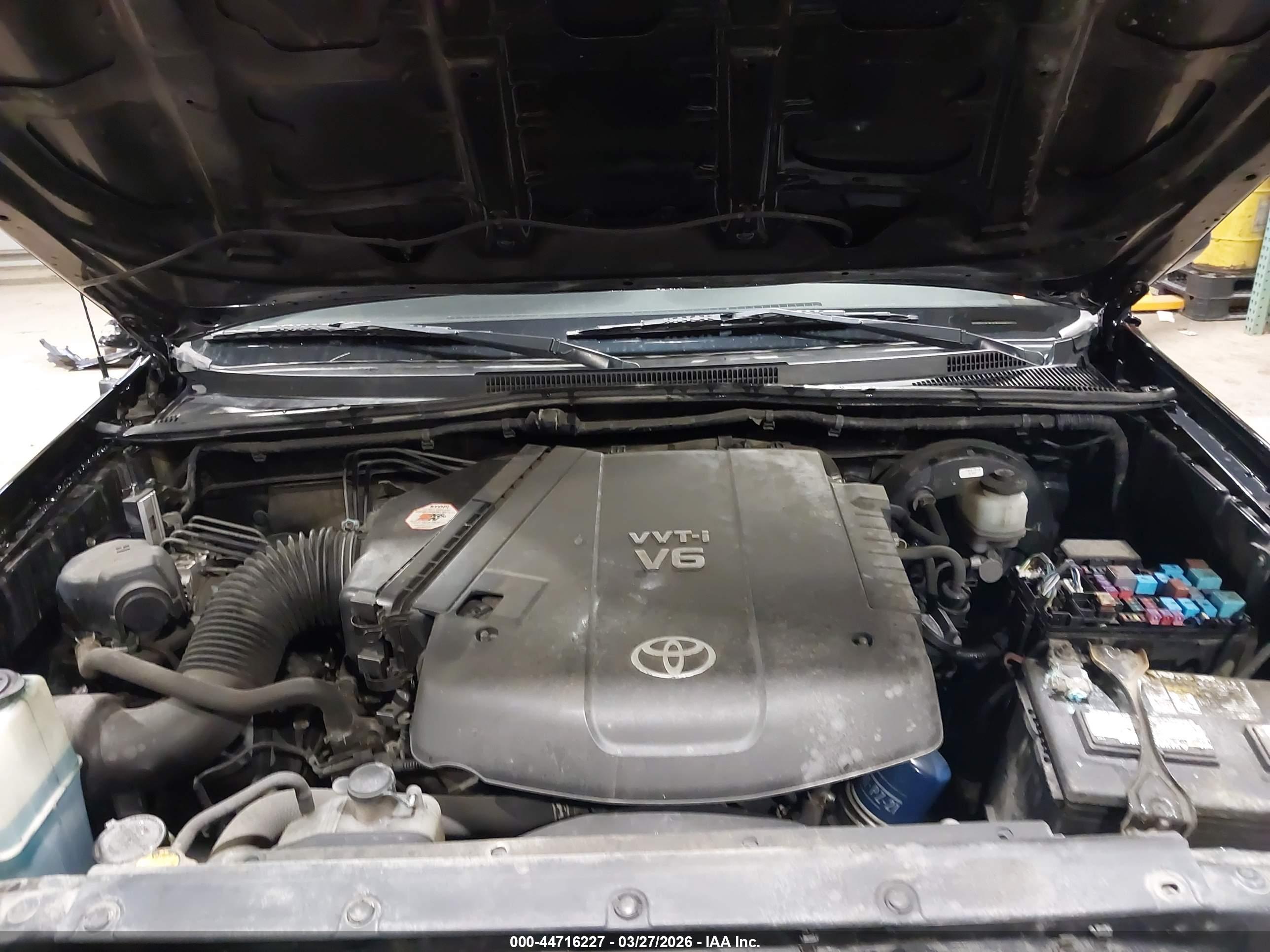 TOYOTA TACOMA image 10
