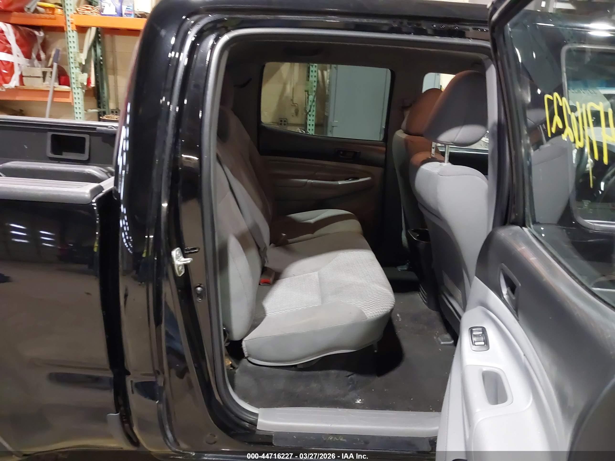 TOYOTA TACOMA image 8