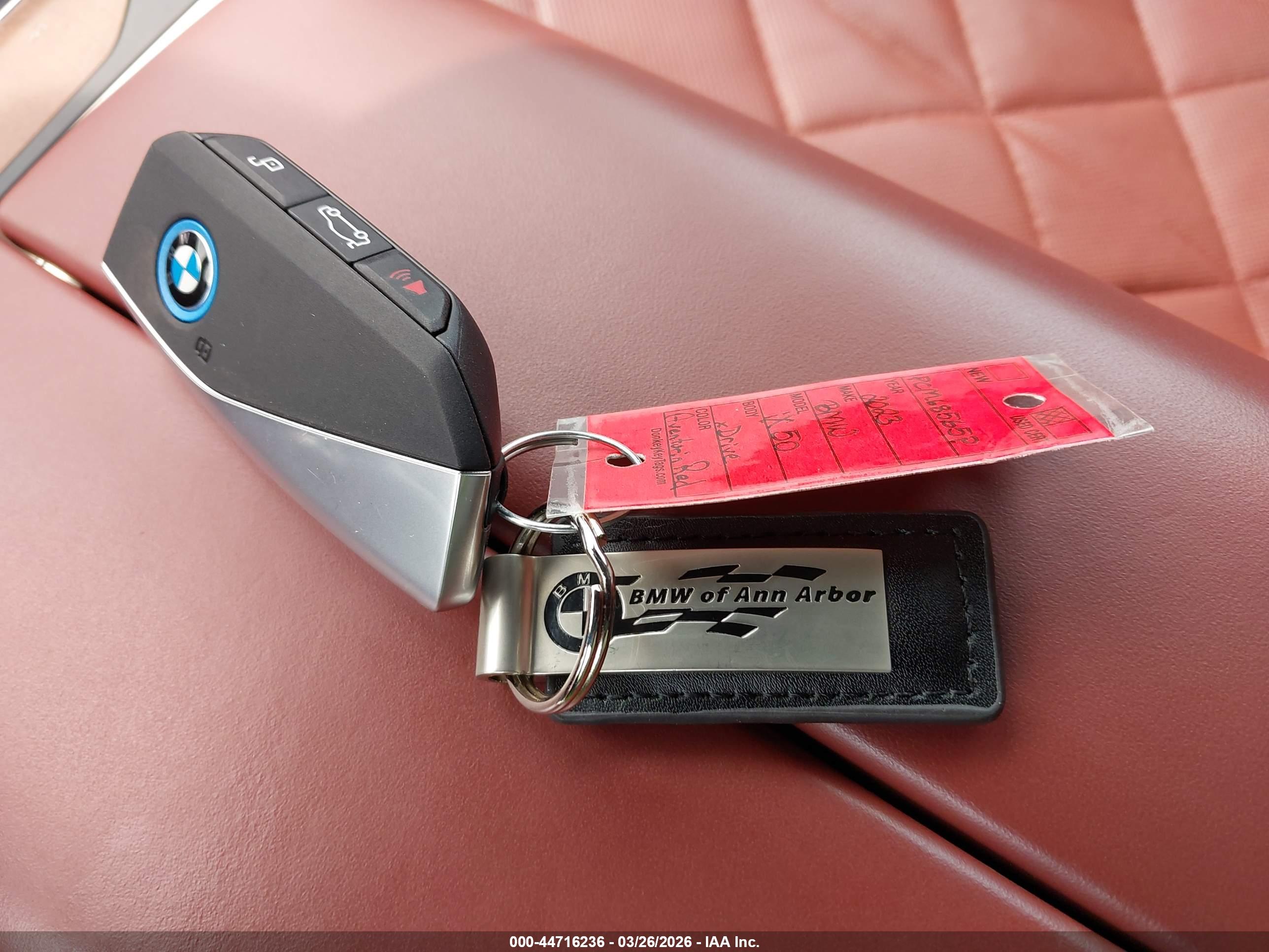 BMW IX image 11