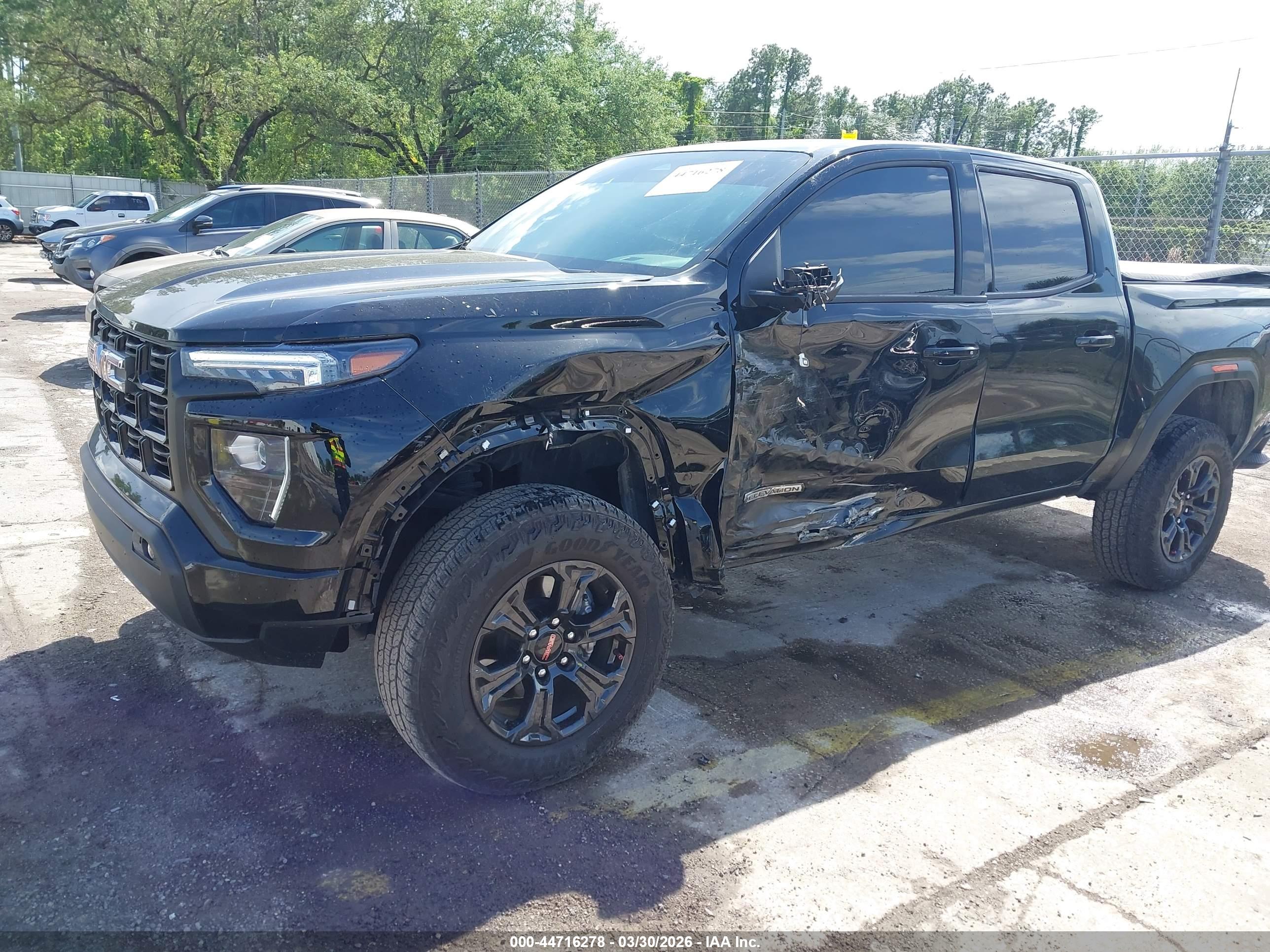 GMC CANYON image 6