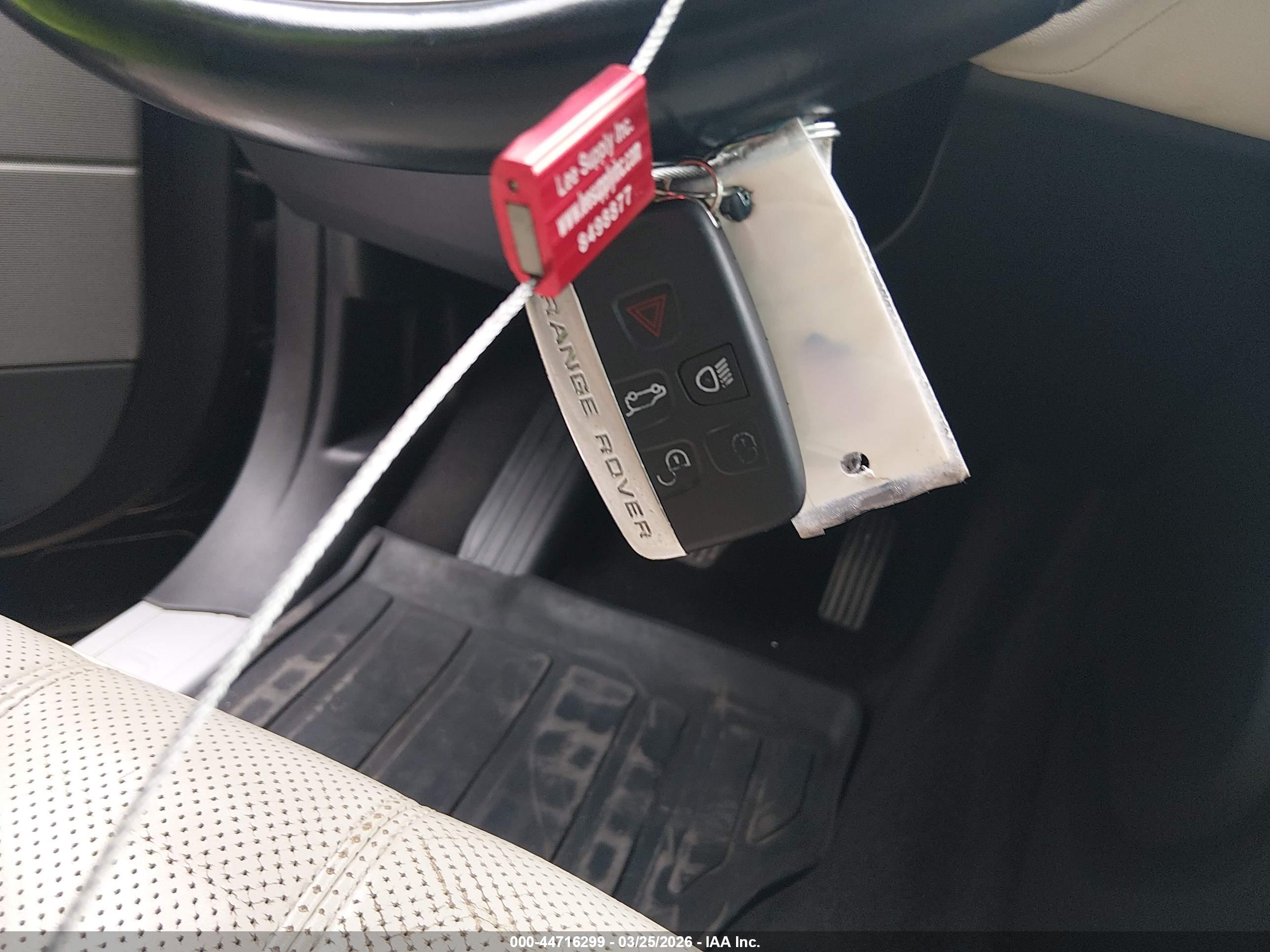 LAND ROVER image 11