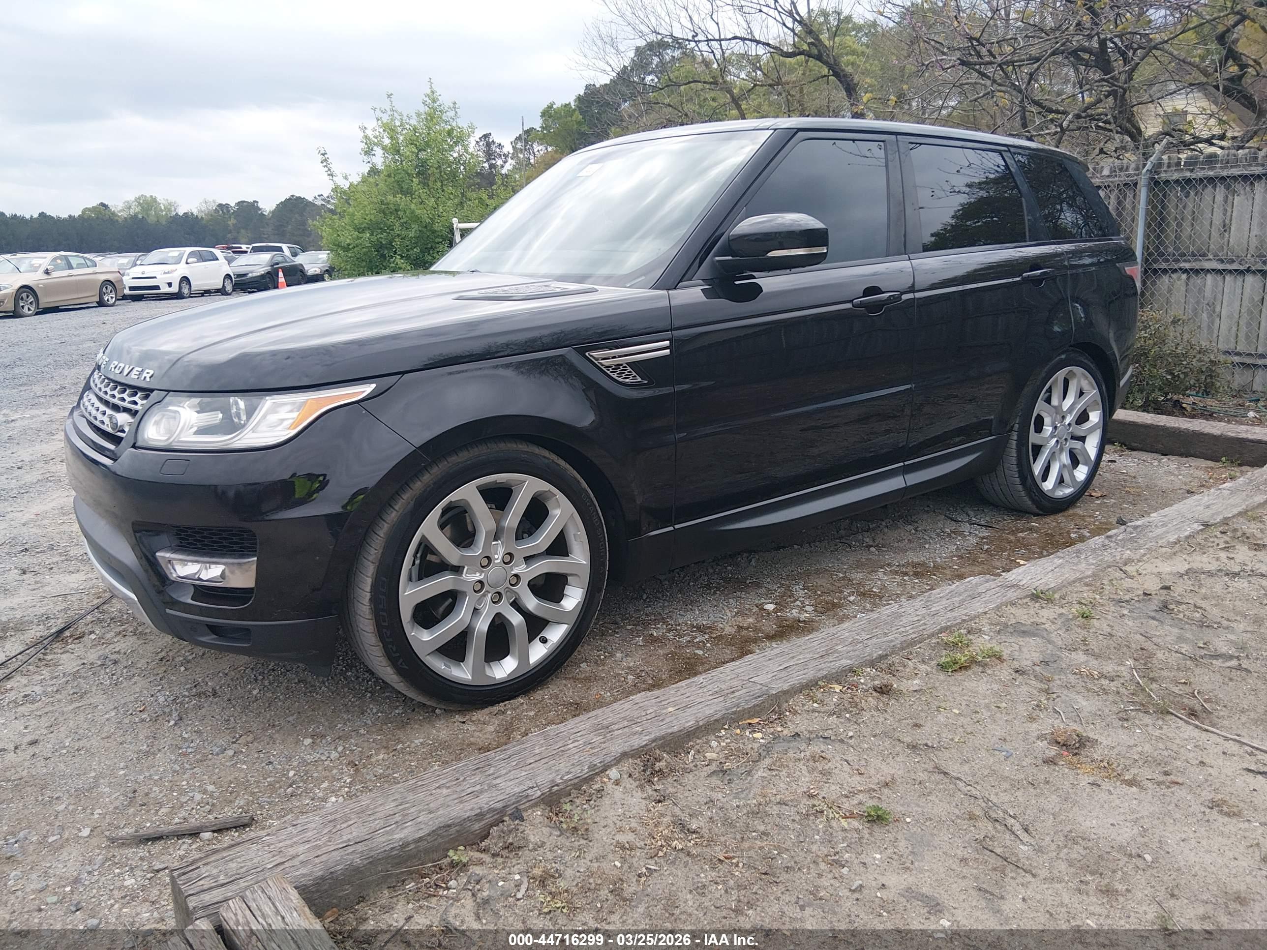 LAND ROVER image 2