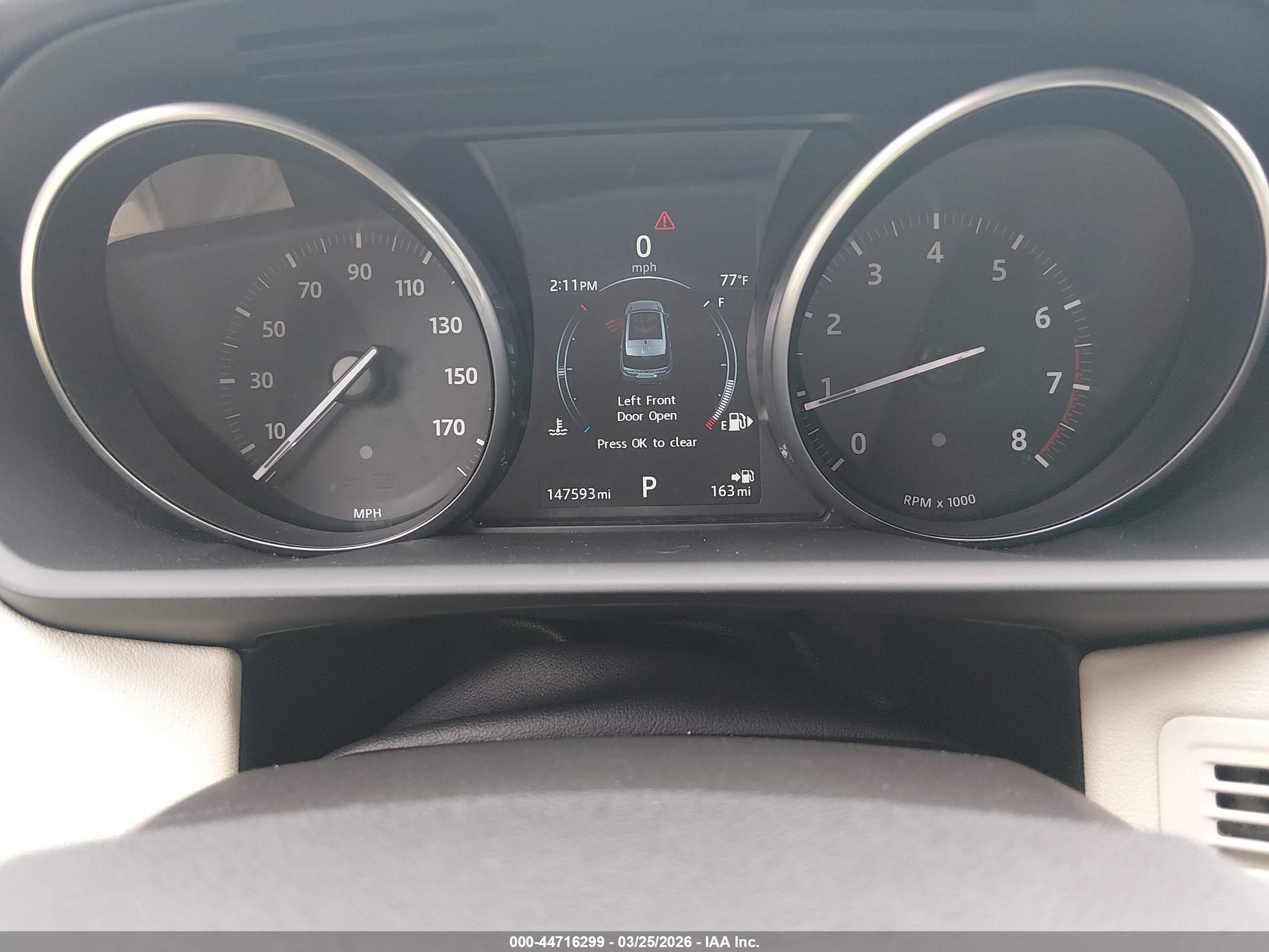 LAND ROVER image 7