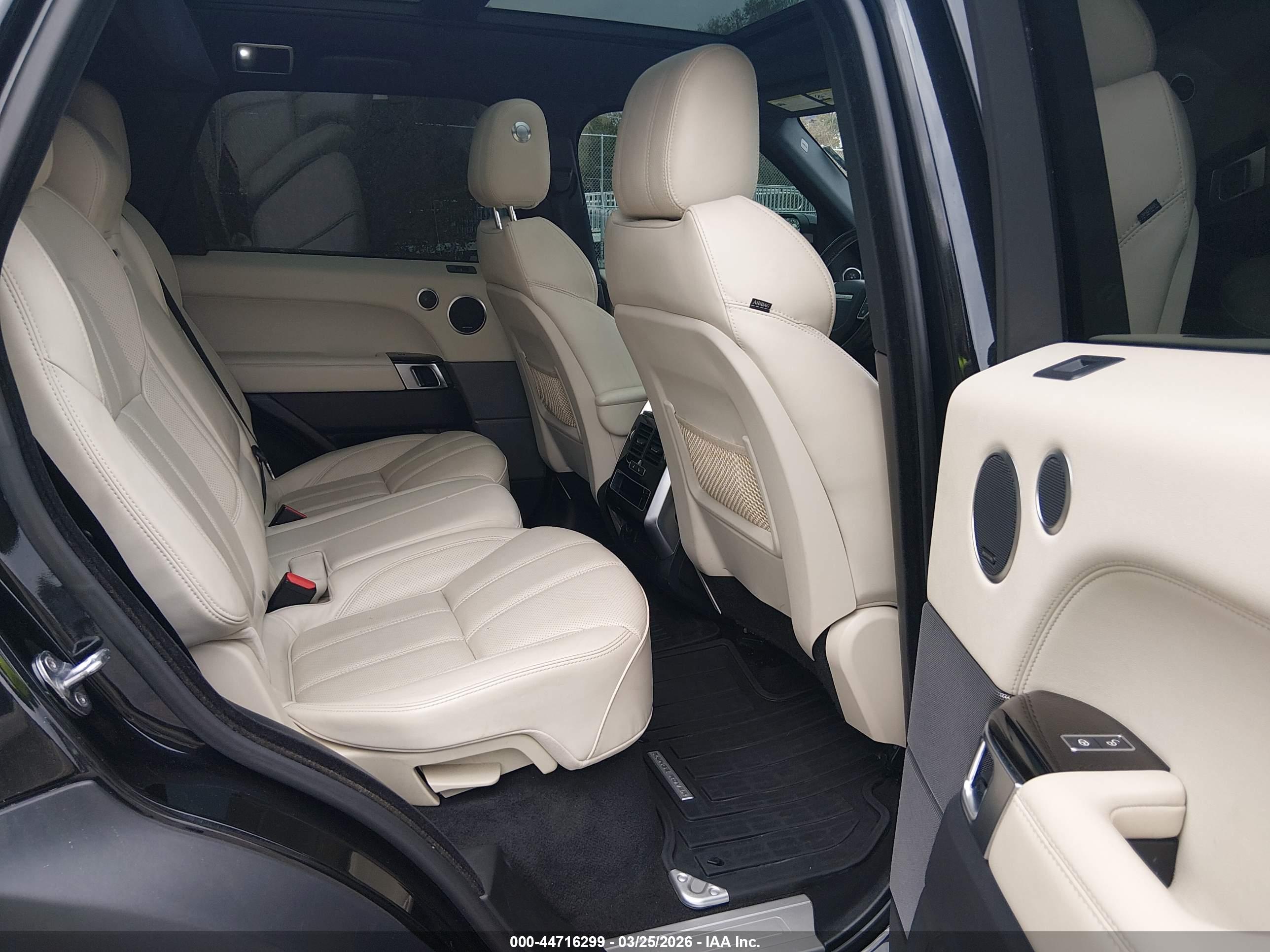LAND ROVER image 8