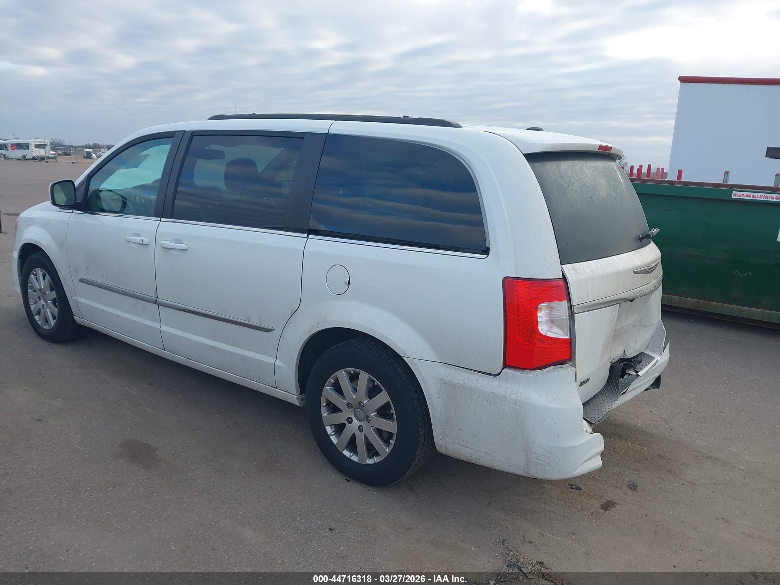 CHRYSLER TOWN image 3
