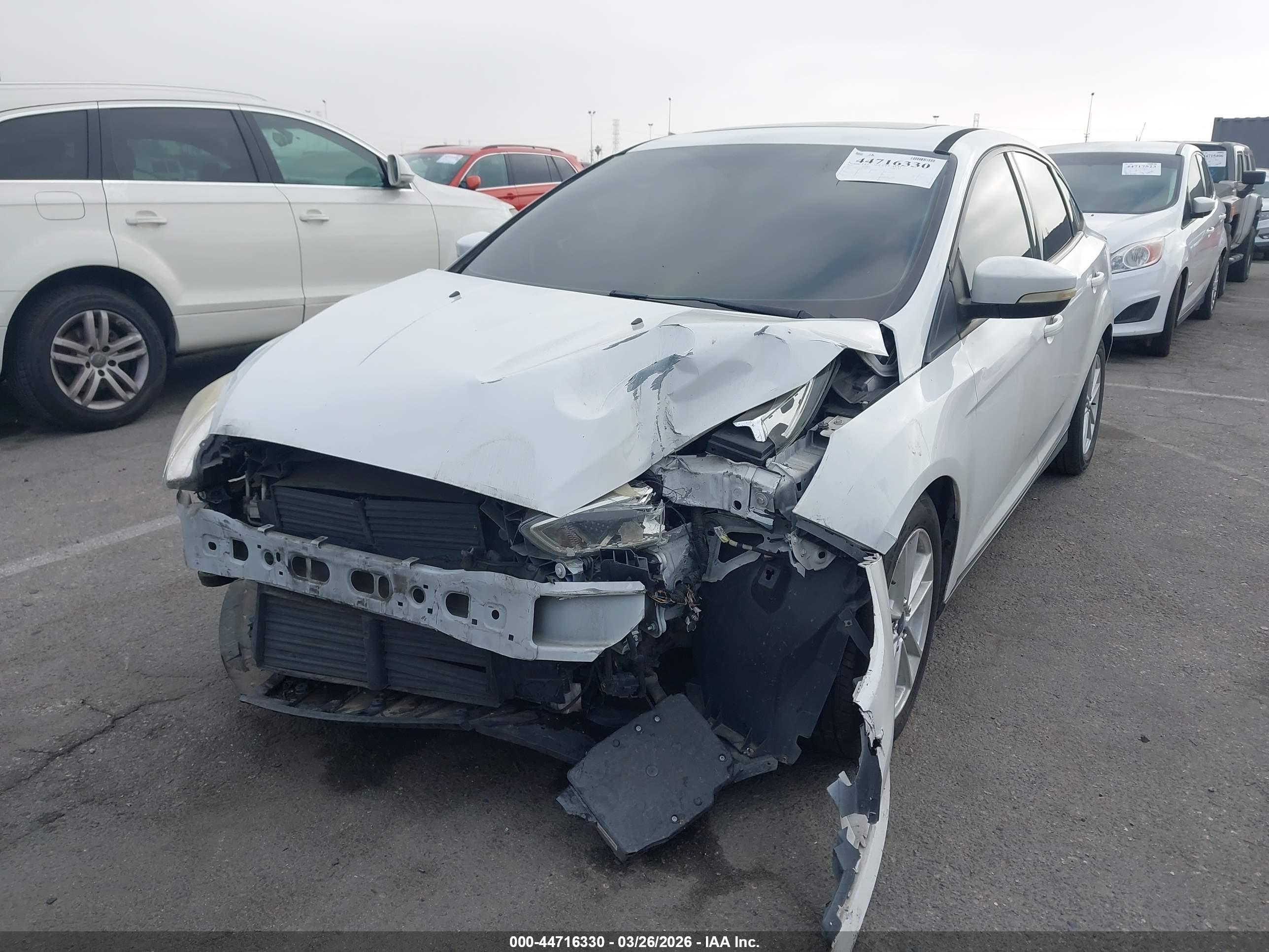 FORD FOCUS image 2