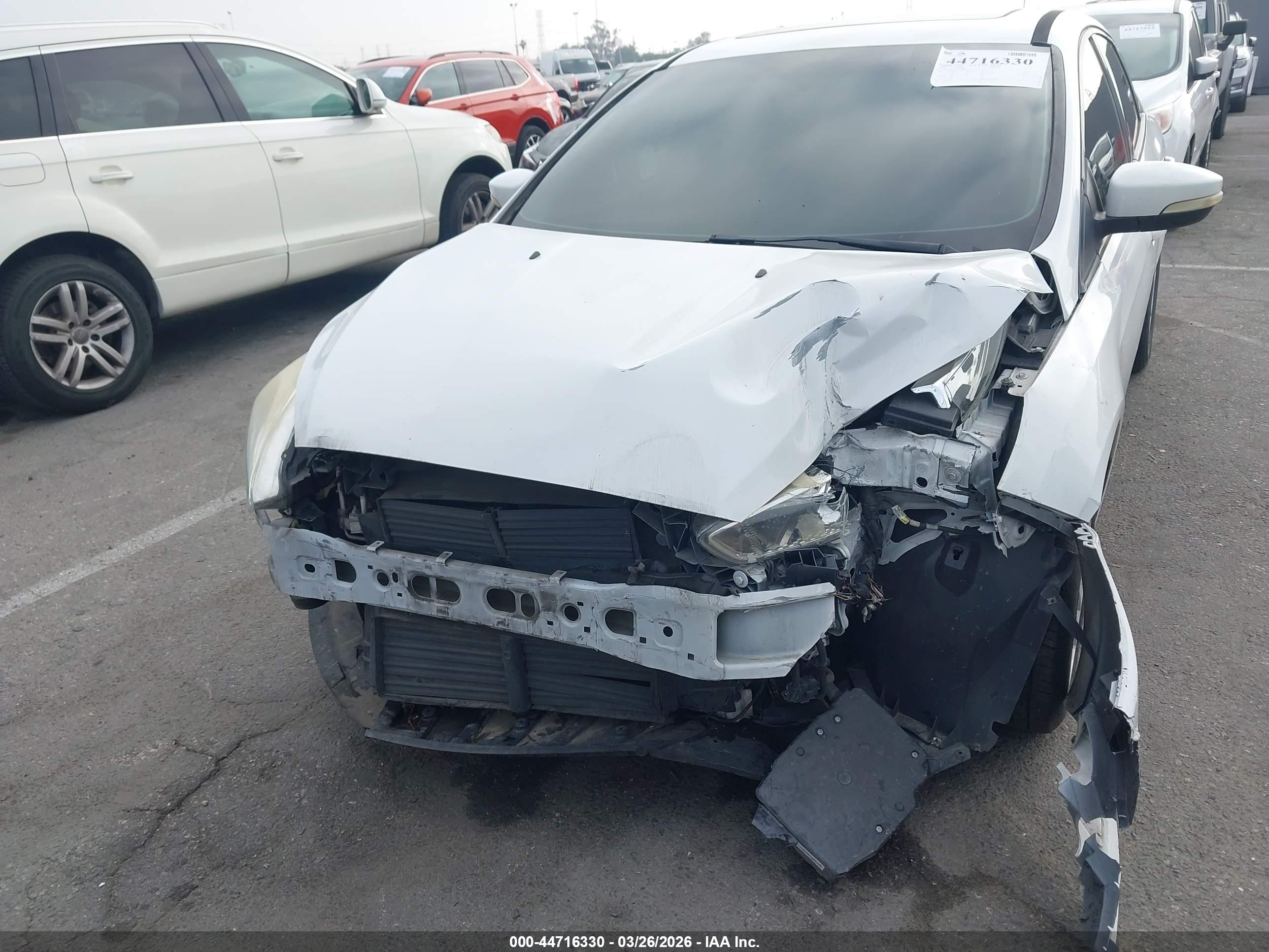FORD FOCUS image 6