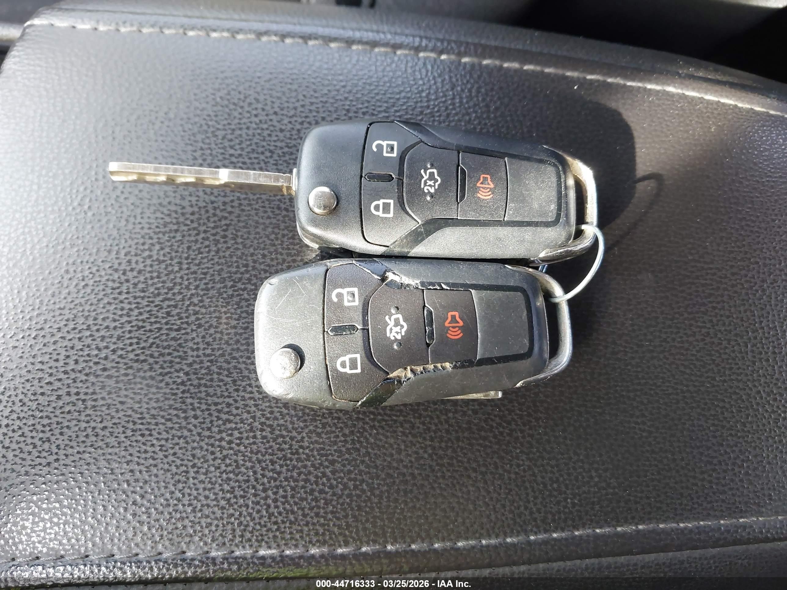 FORD FUSION image 11
