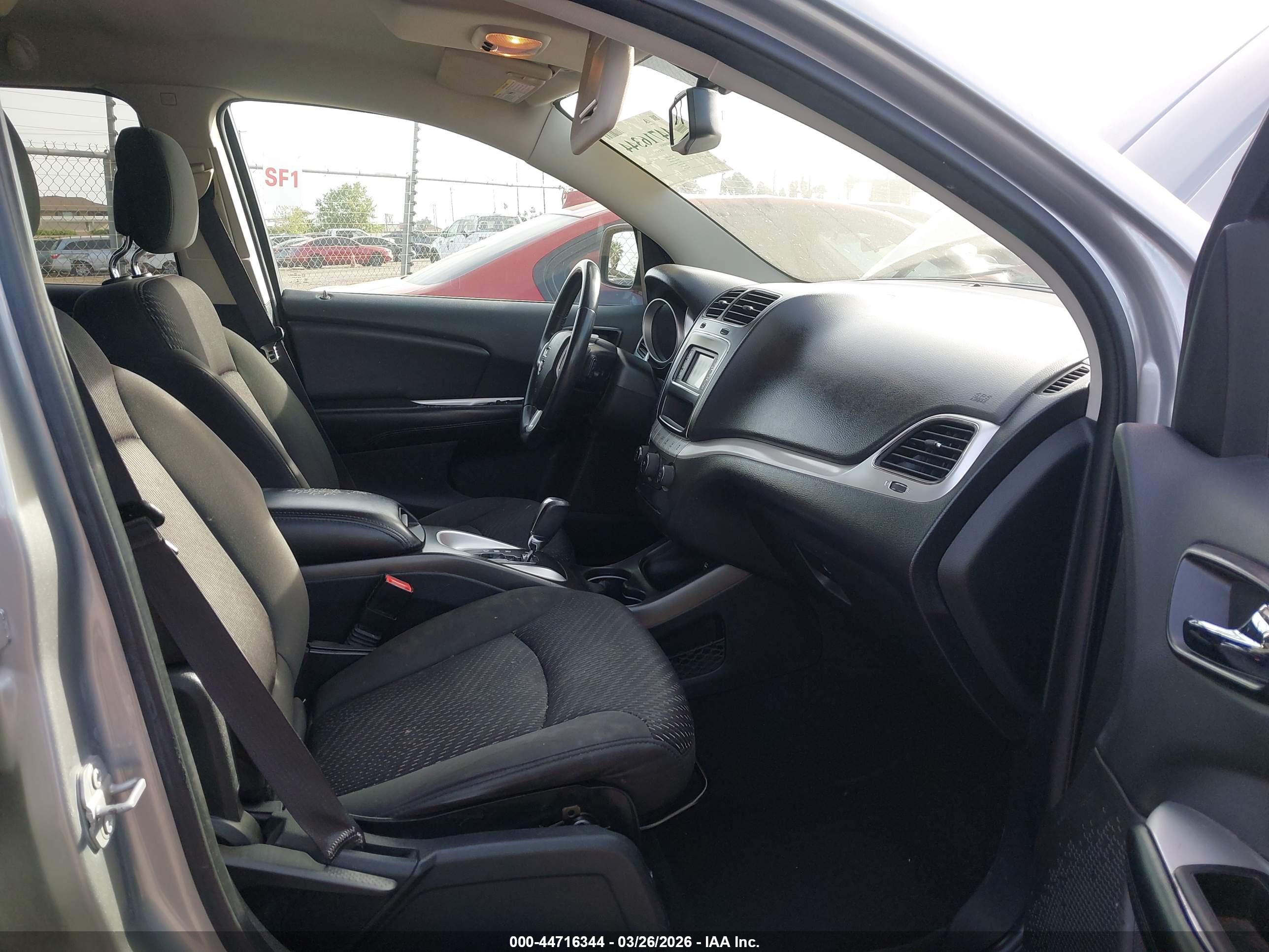 DODGE JOURNEY image 5