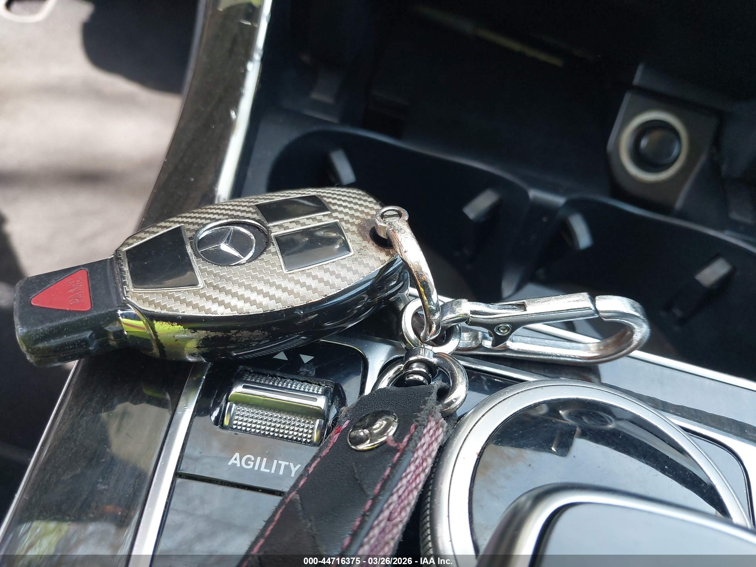 MERCEDES-BENZ C image 11