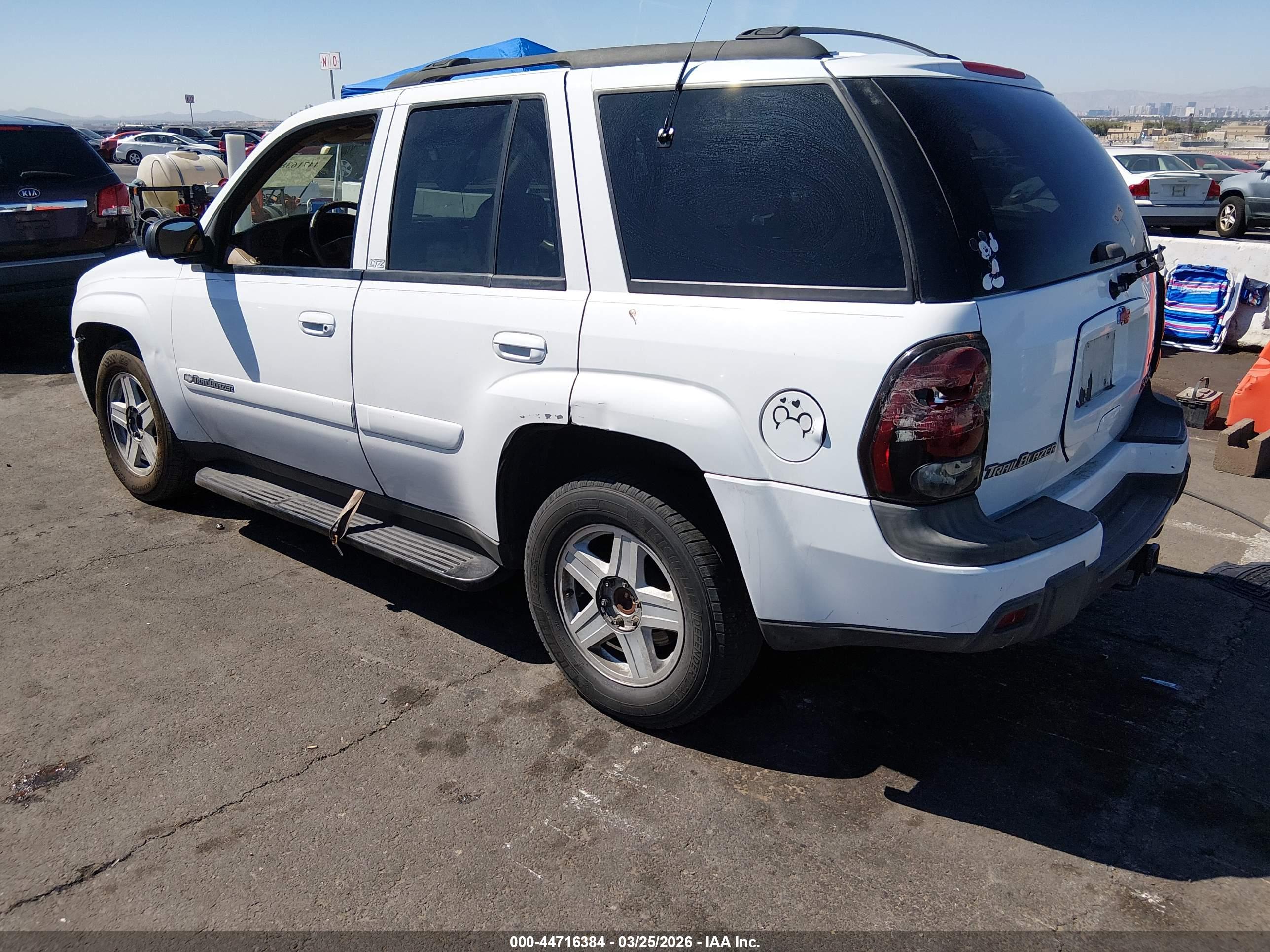 CHEVROLET TRAILBLAZER image 3