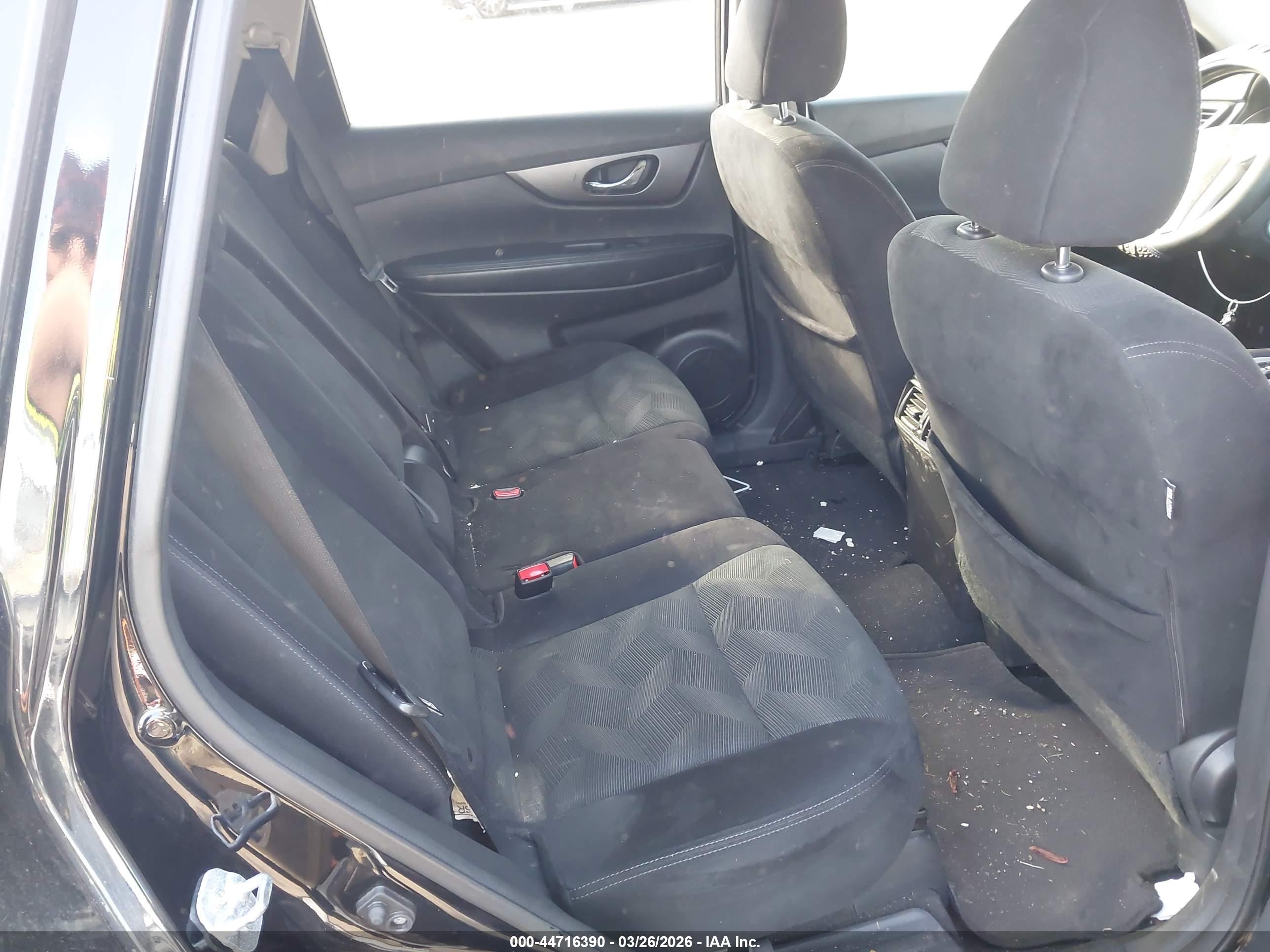 NISSAN ROGUE image 8