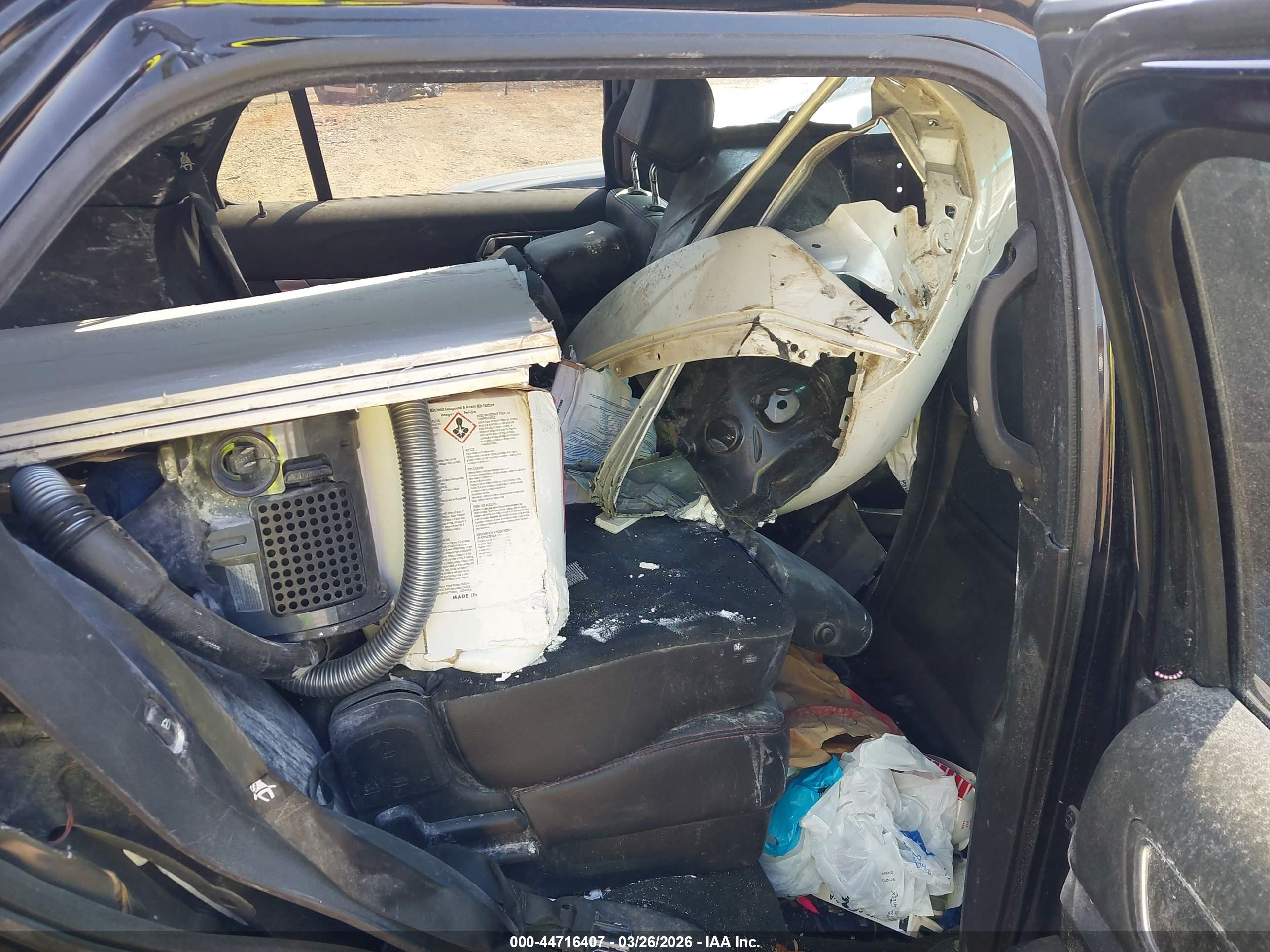 FORD EXPLORER image 8
