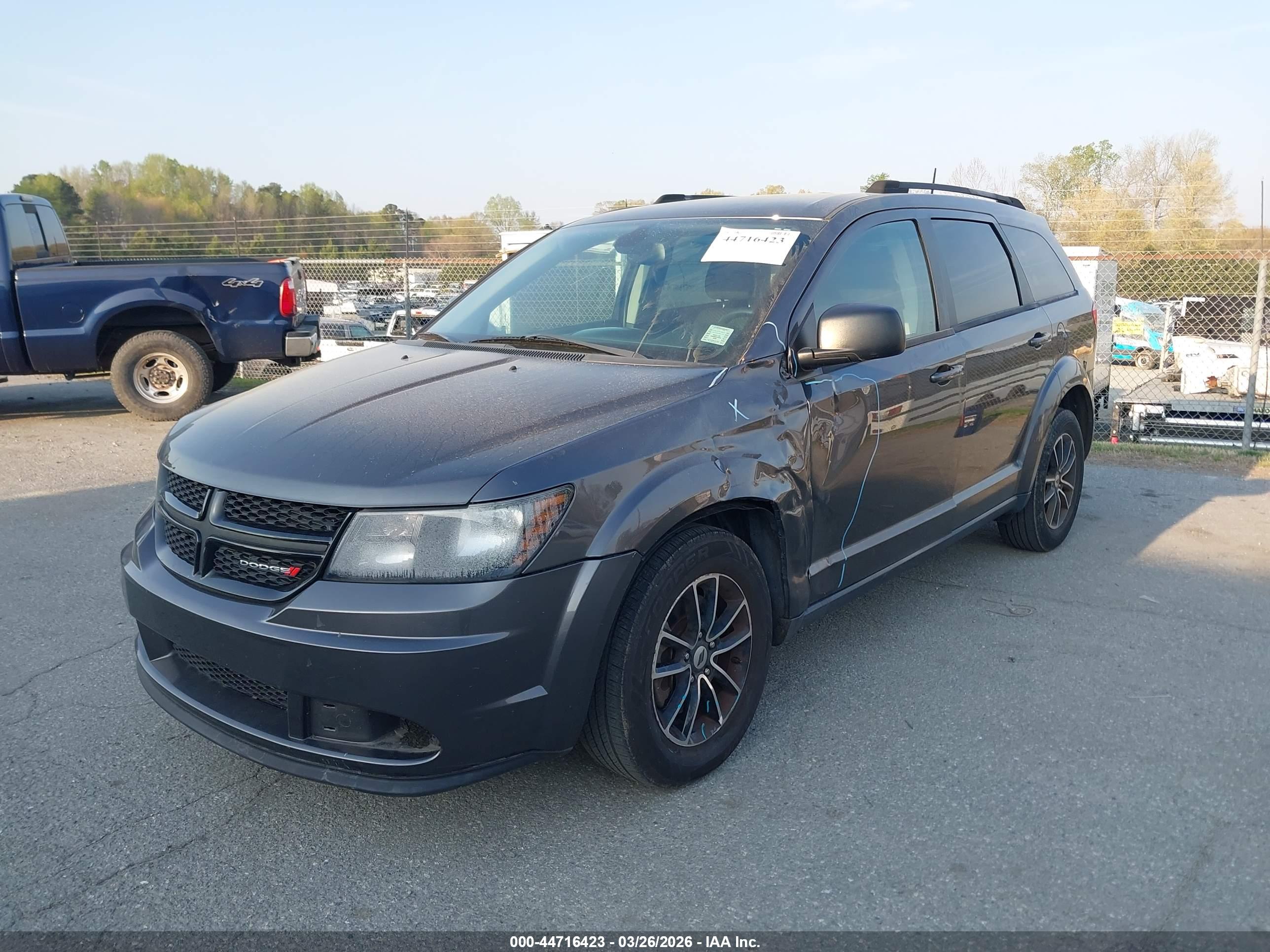 DODGE JOURNEY image 2