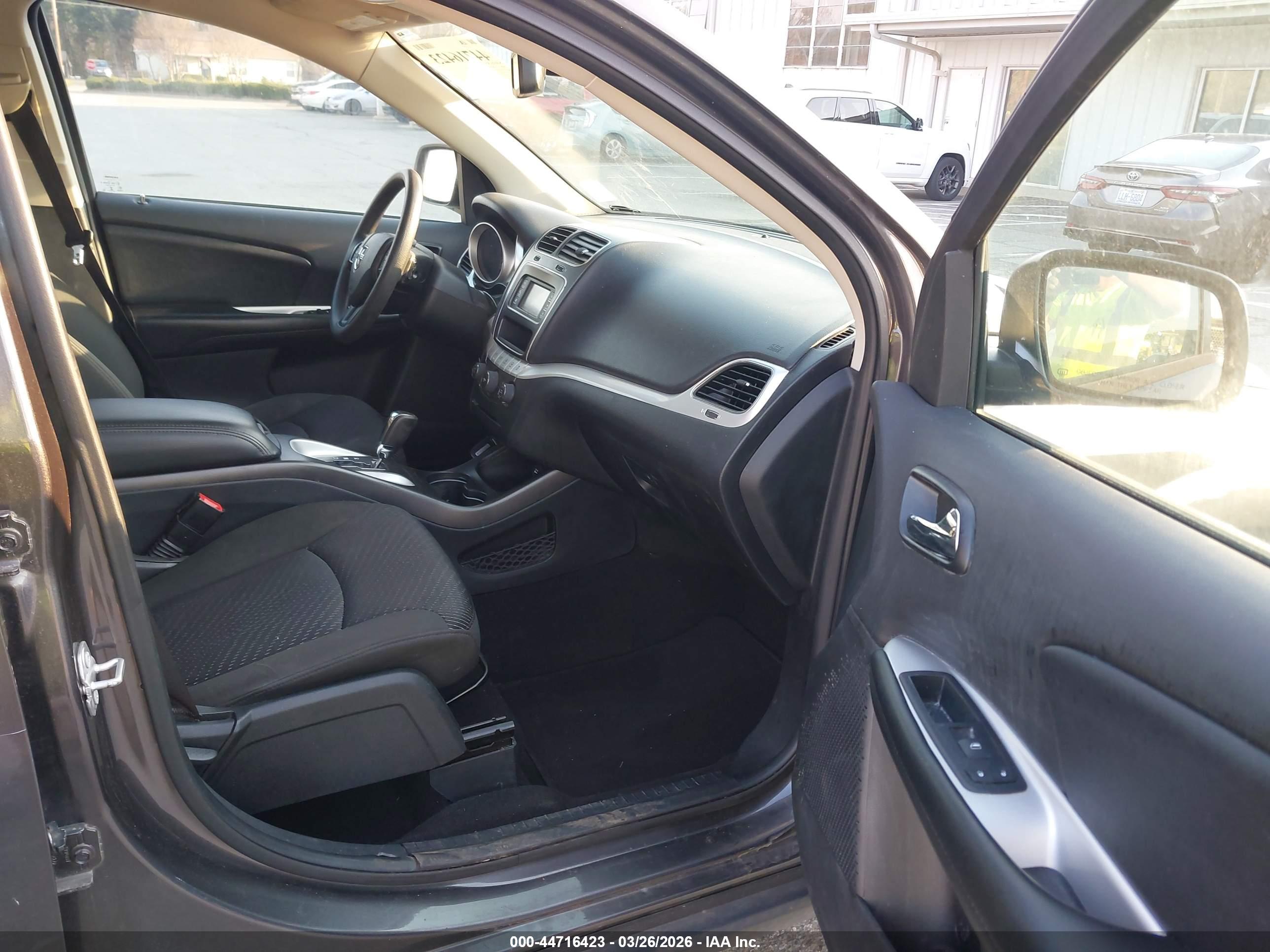 DODGE JOURNEY image 5