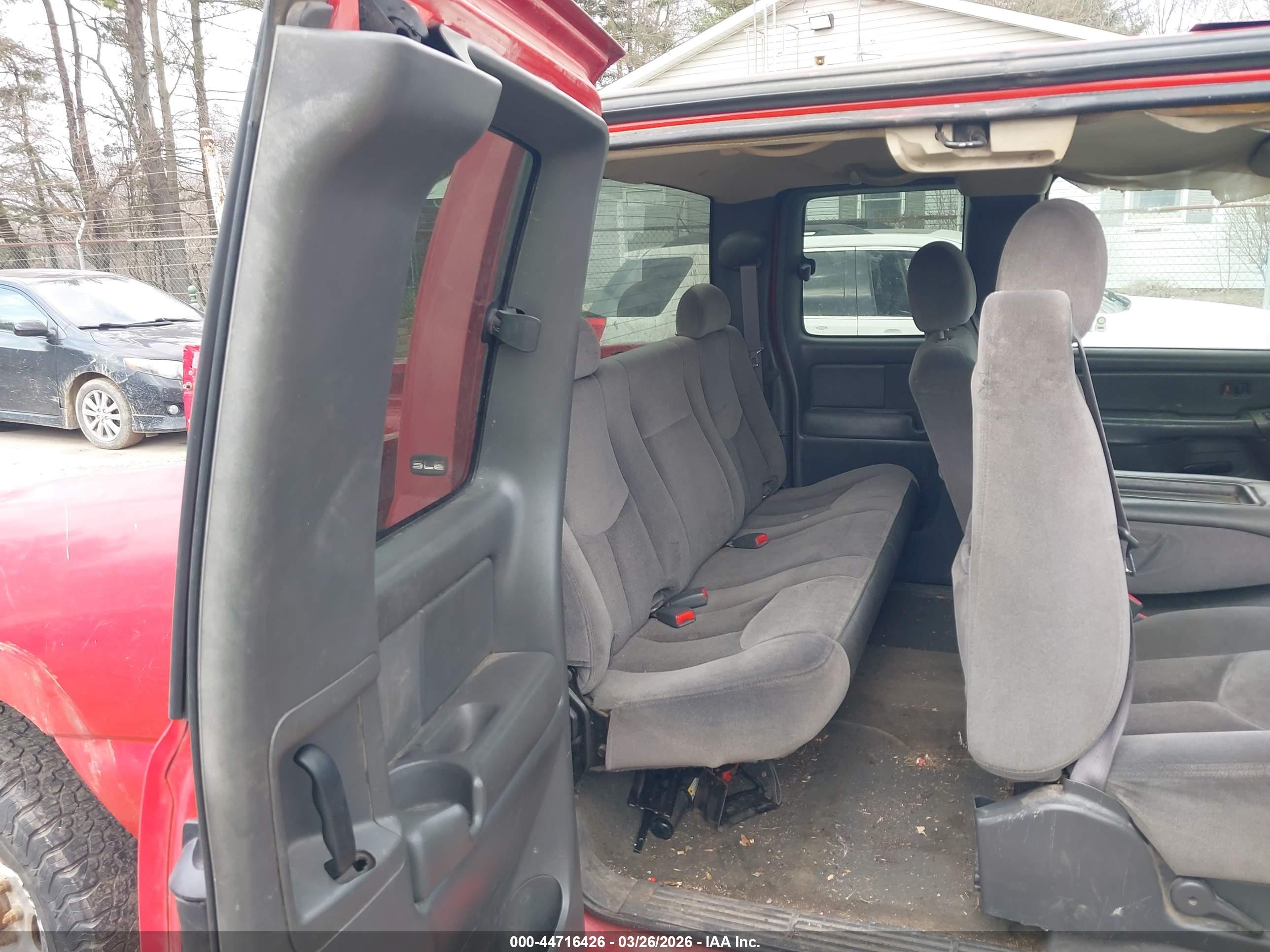 GMC SIERRA image 8