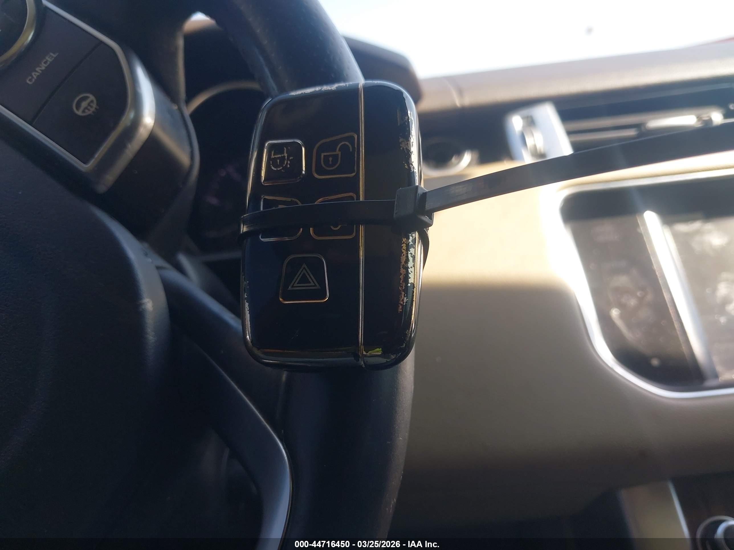 LAND ROVER image 11
