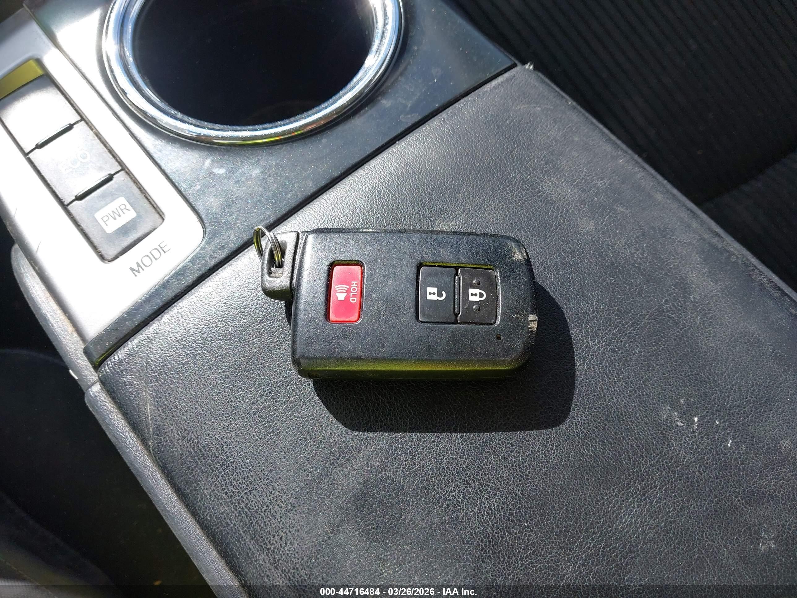 TOYOTA PRIUS image 11