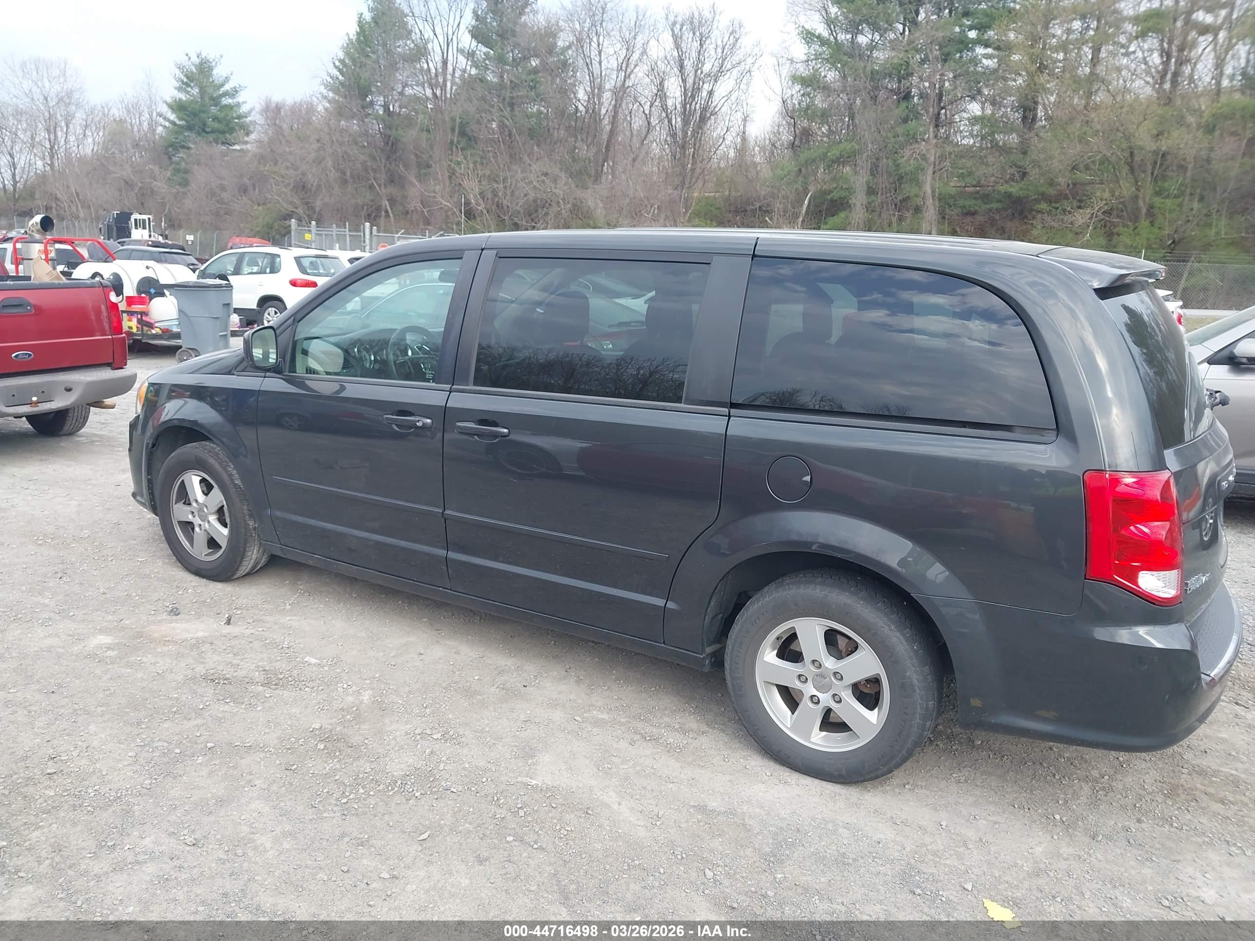 DODGE GRAND image 3