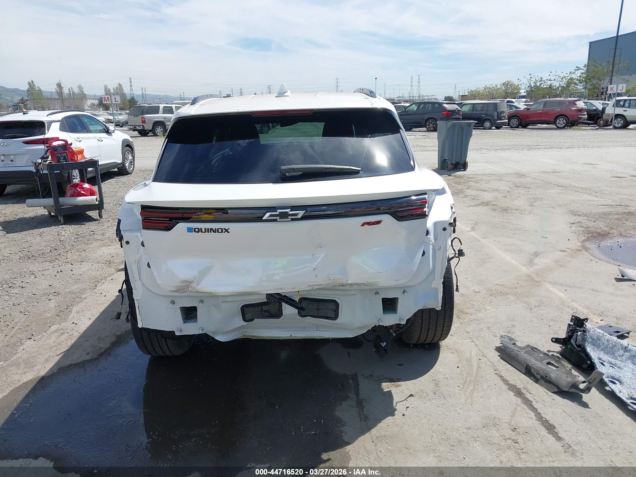 CHEVROLET EQUINOX image 6