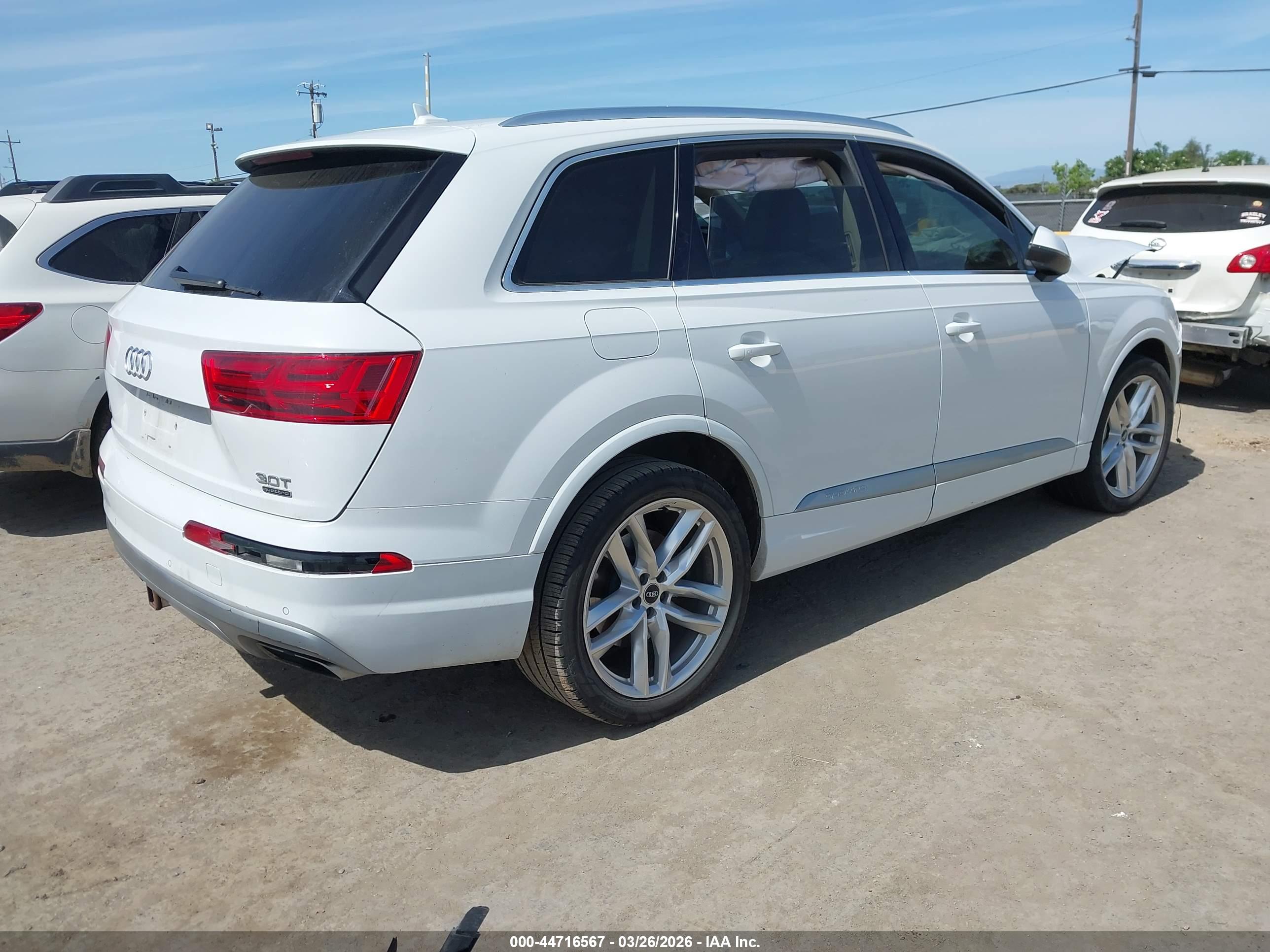 AUDI Q7 image 4