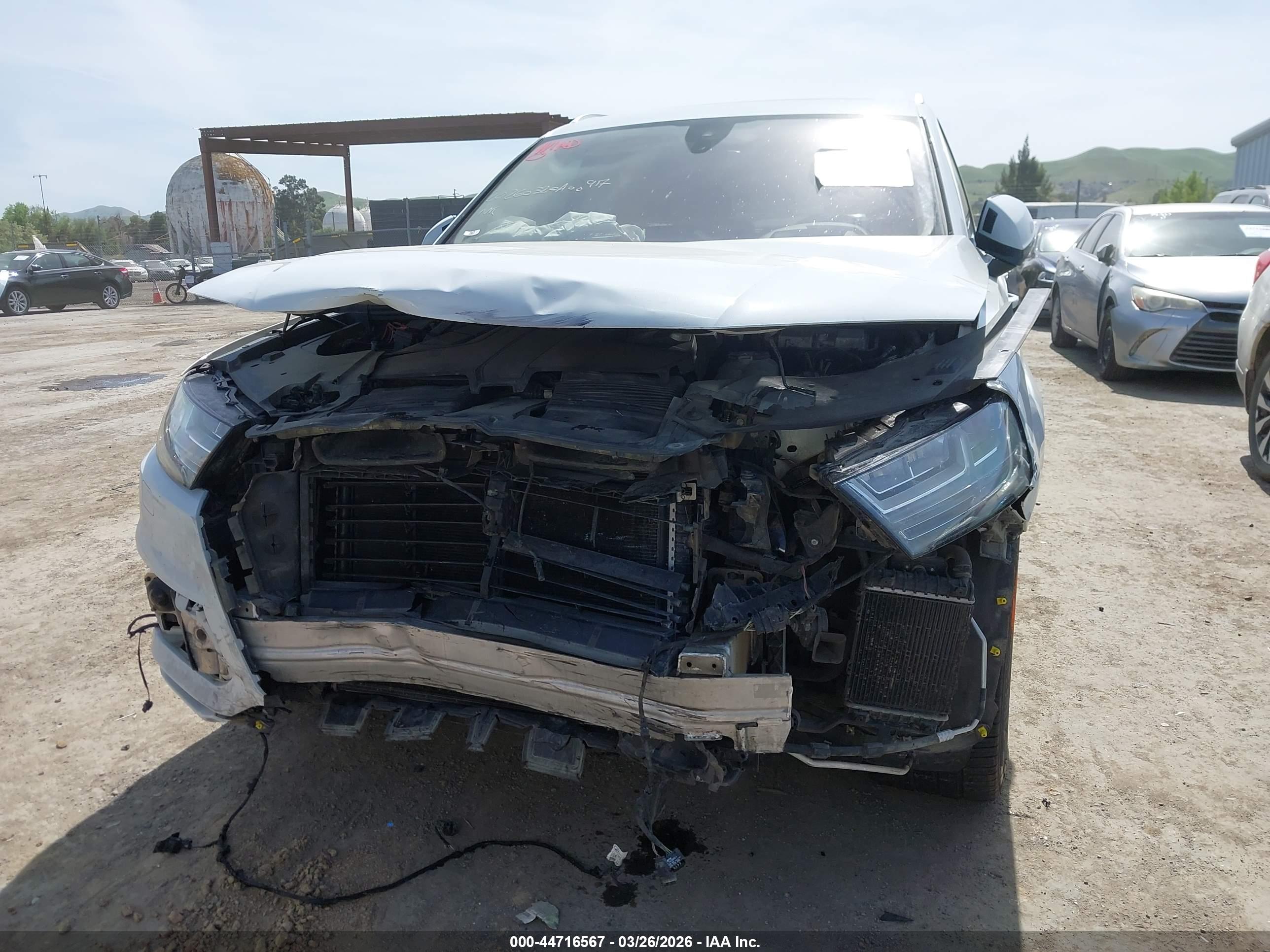 AUDI Q7 image 6