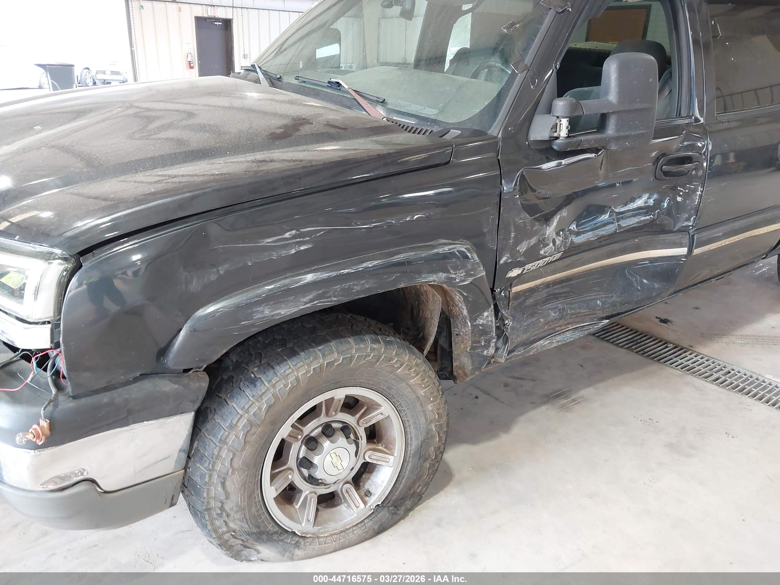 CHEVROLET SILVERADO image 6