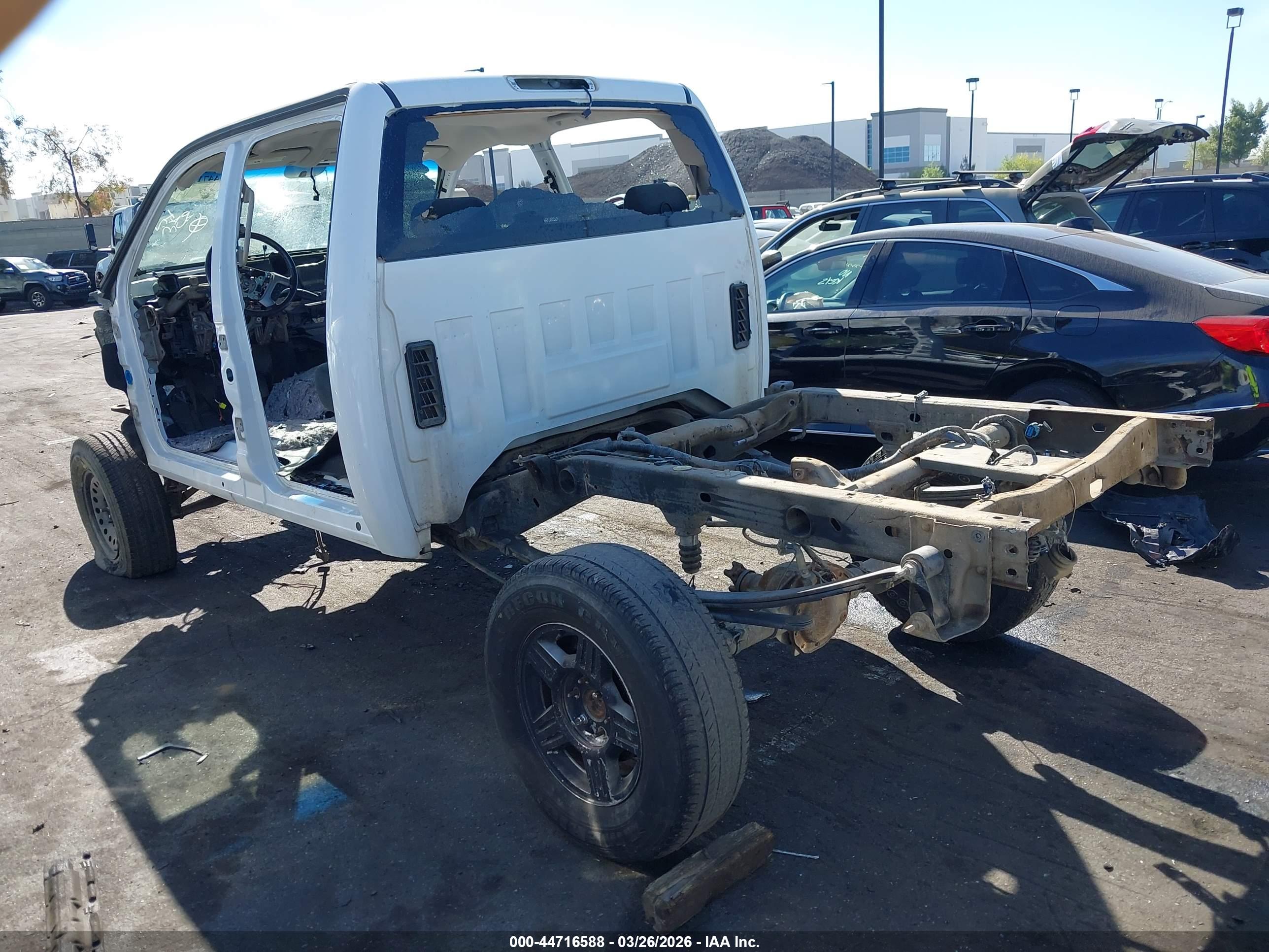GMC SIERRA image 3