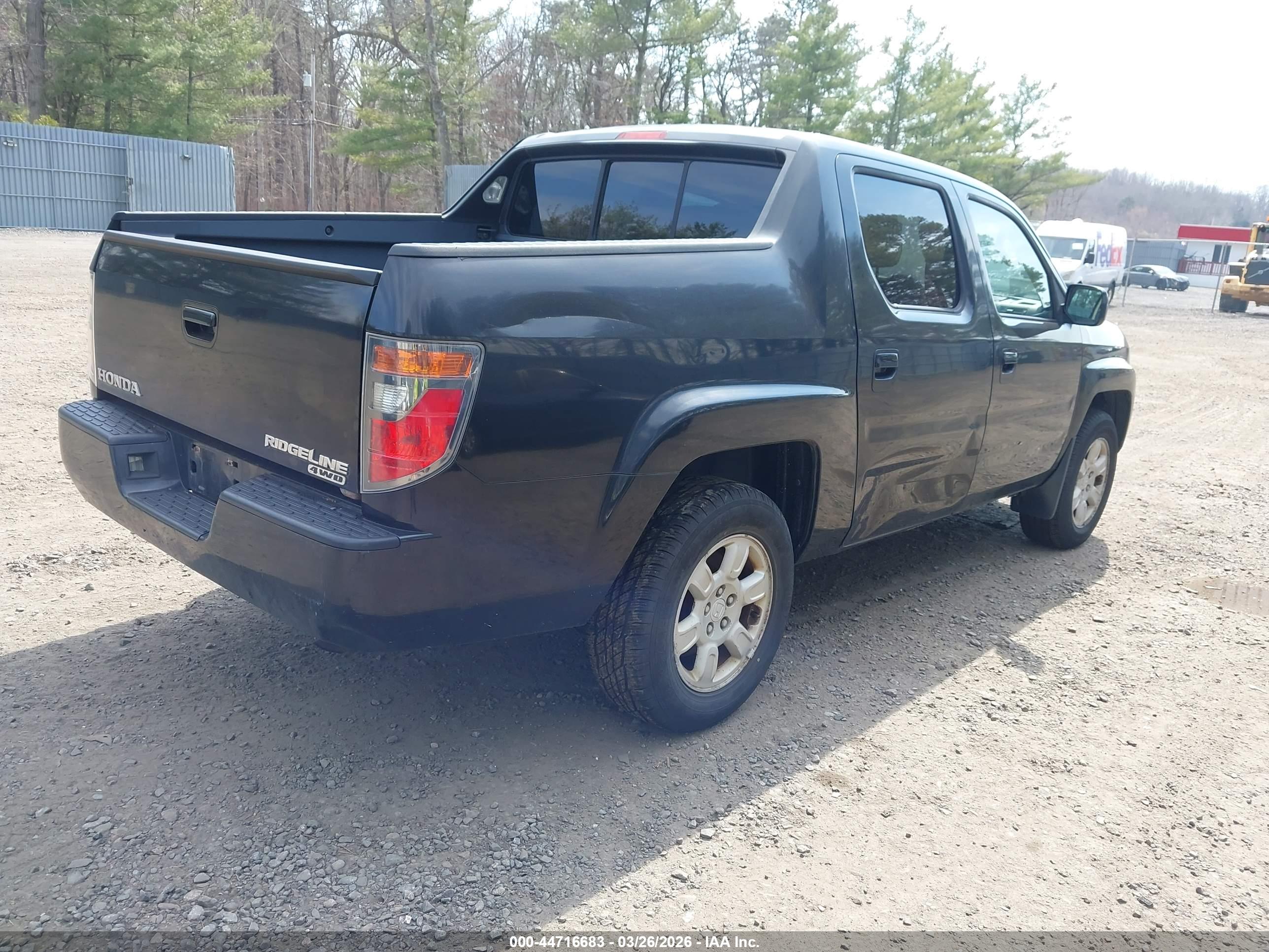 HONDA RIDGELINE image 4