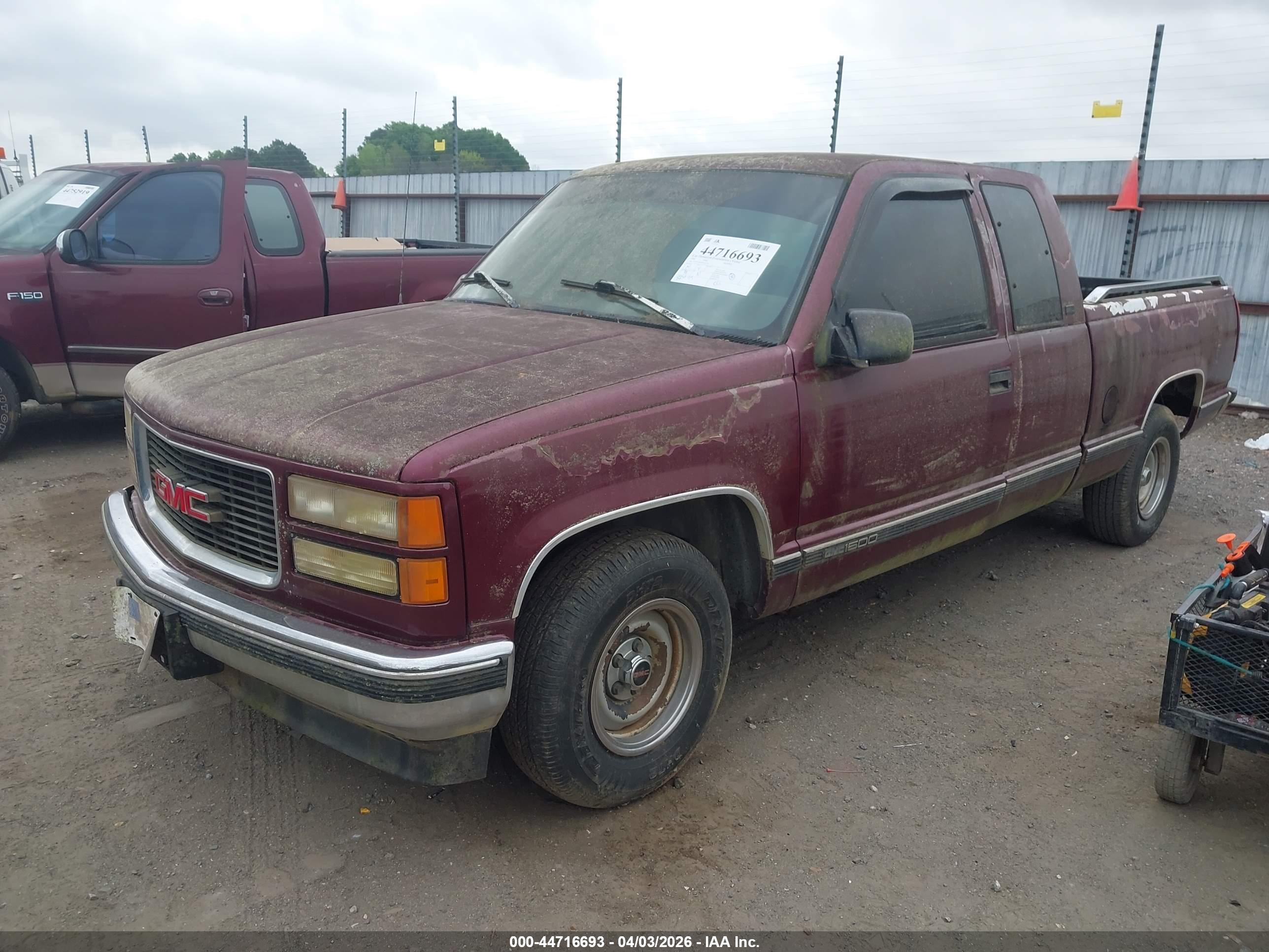 GMC SIERRA image 2