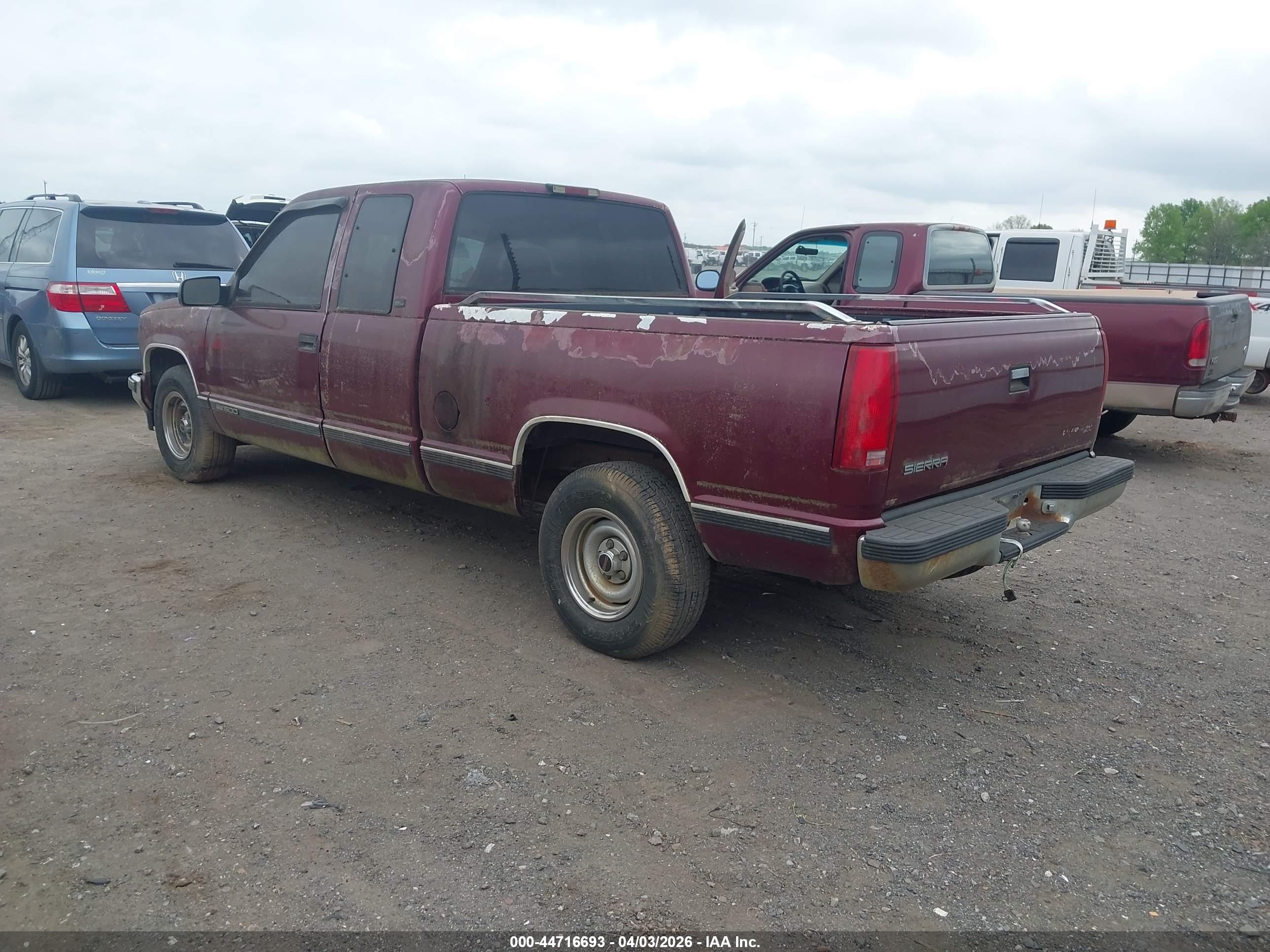 GMC SIERRA image 3