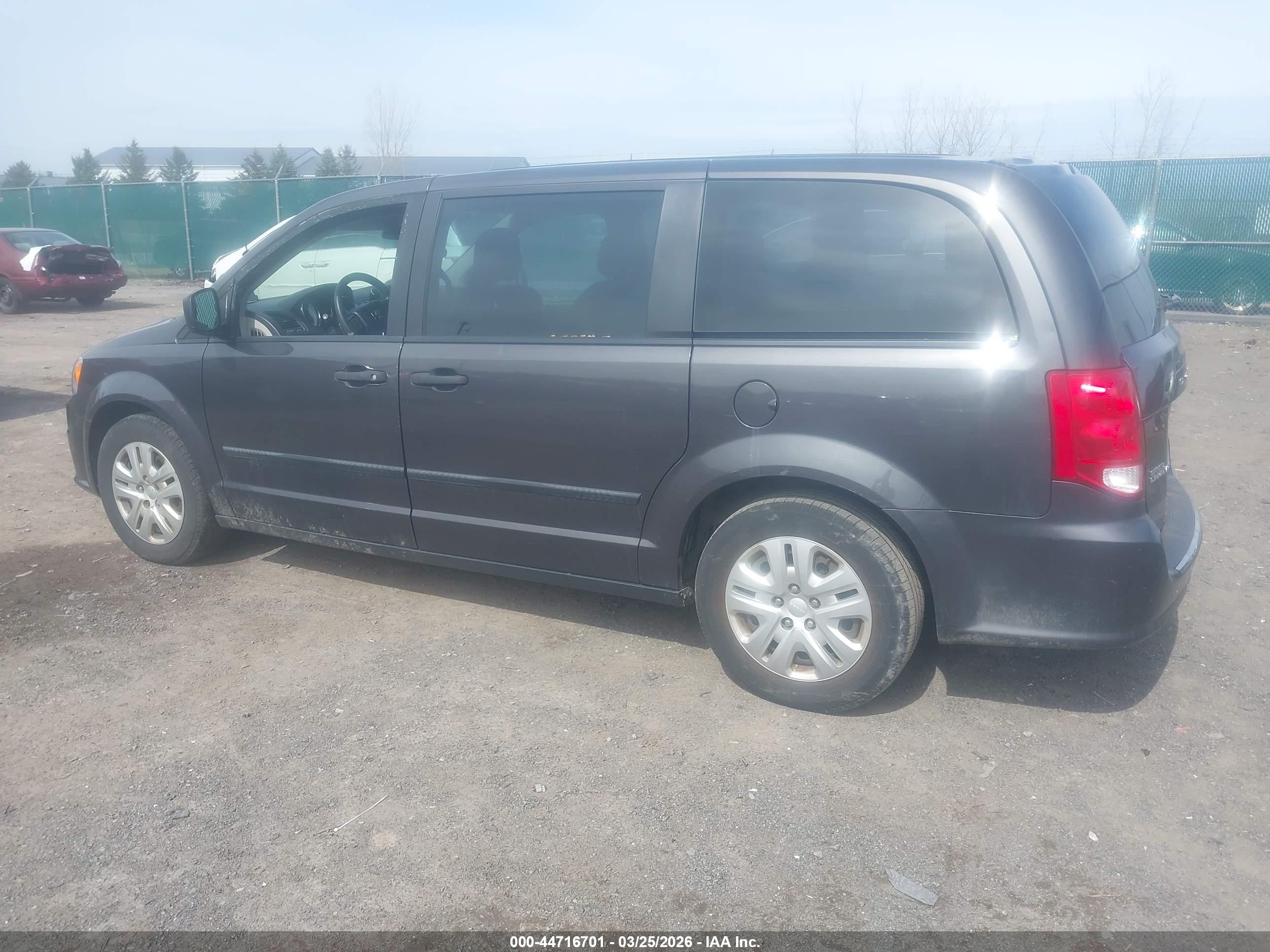 DODGE GRAND image 3