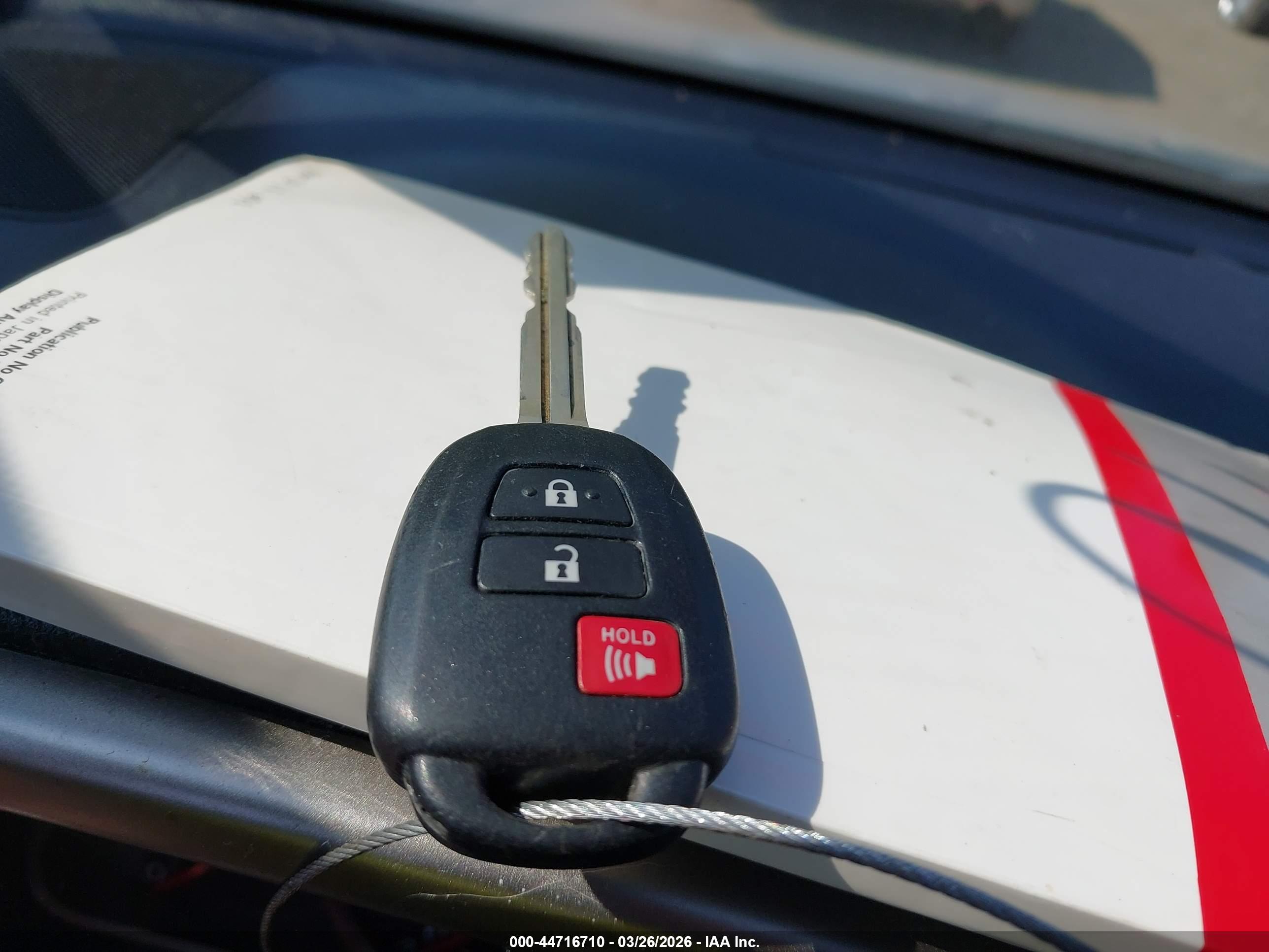 TOYOTA RAV4 image 11