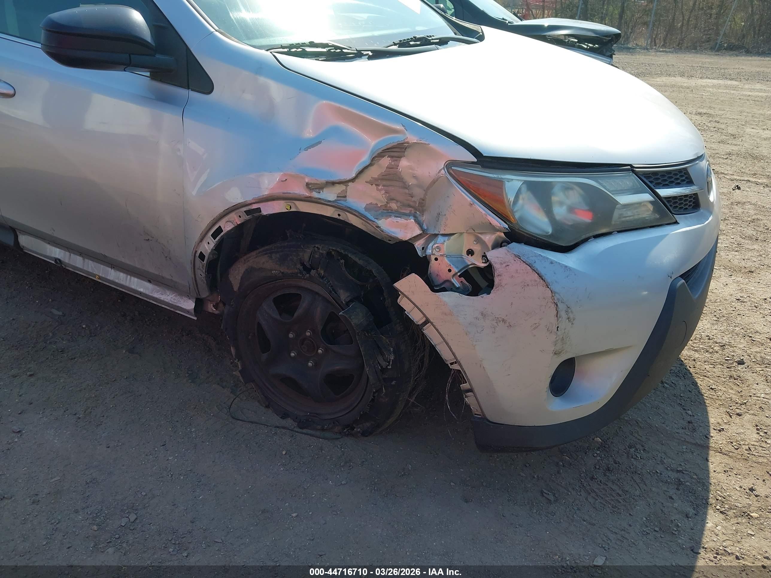 TOYOTA RAV4 image 6
