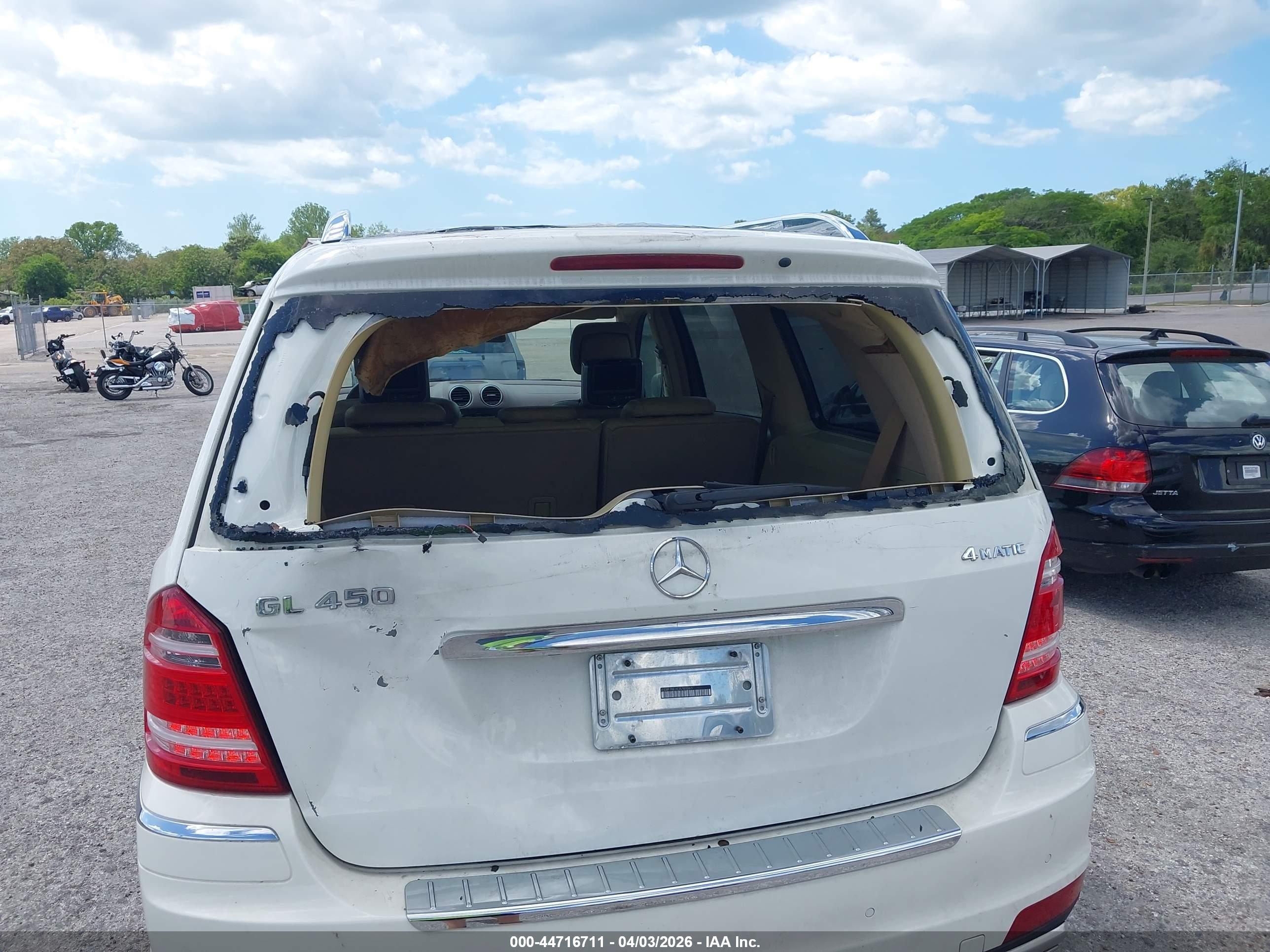 MERCEDES-BENZ GL image 6