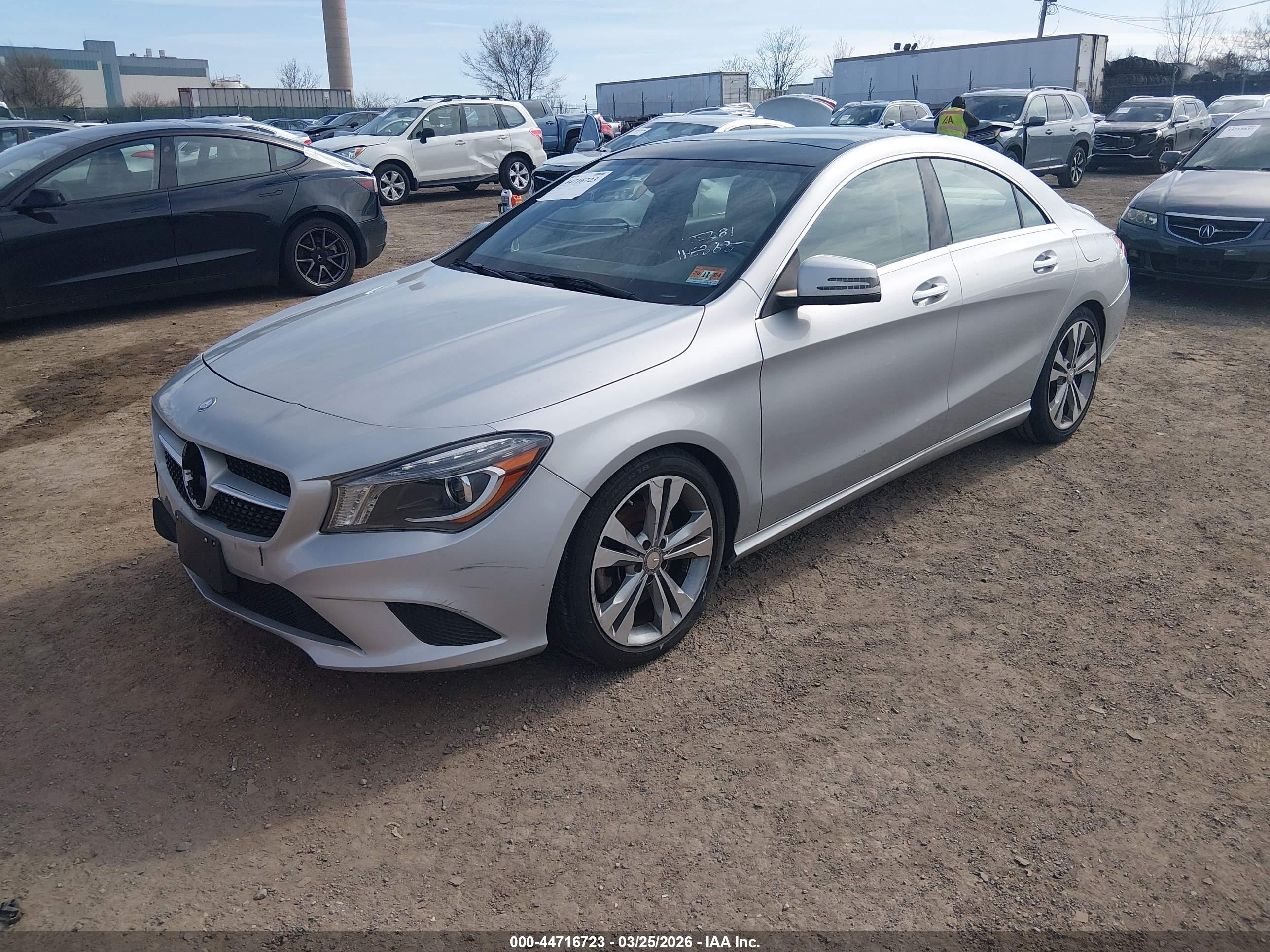 MERCEDES-BENZ CLA image 2