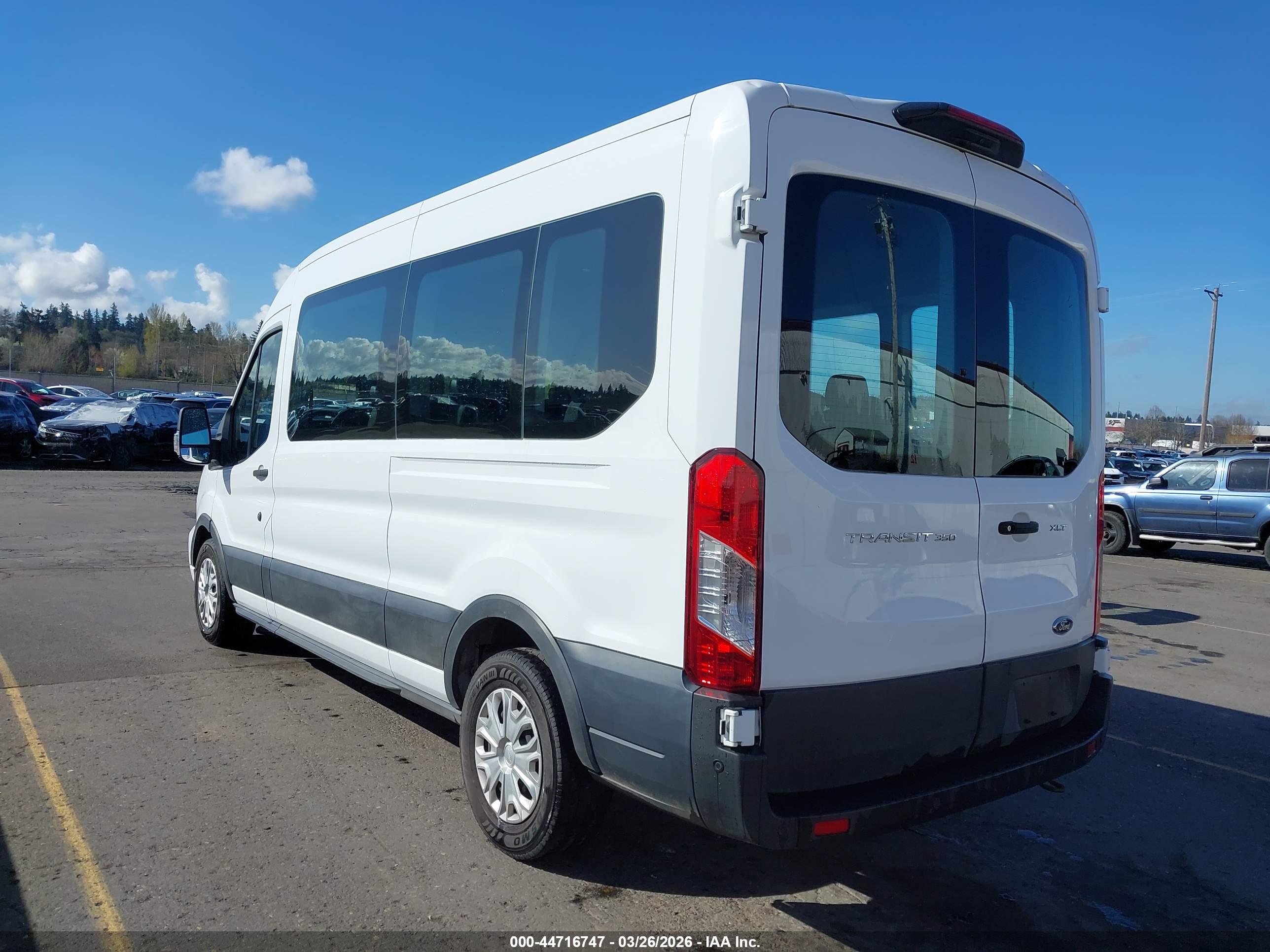 FORD TRANSIT-350 image 3