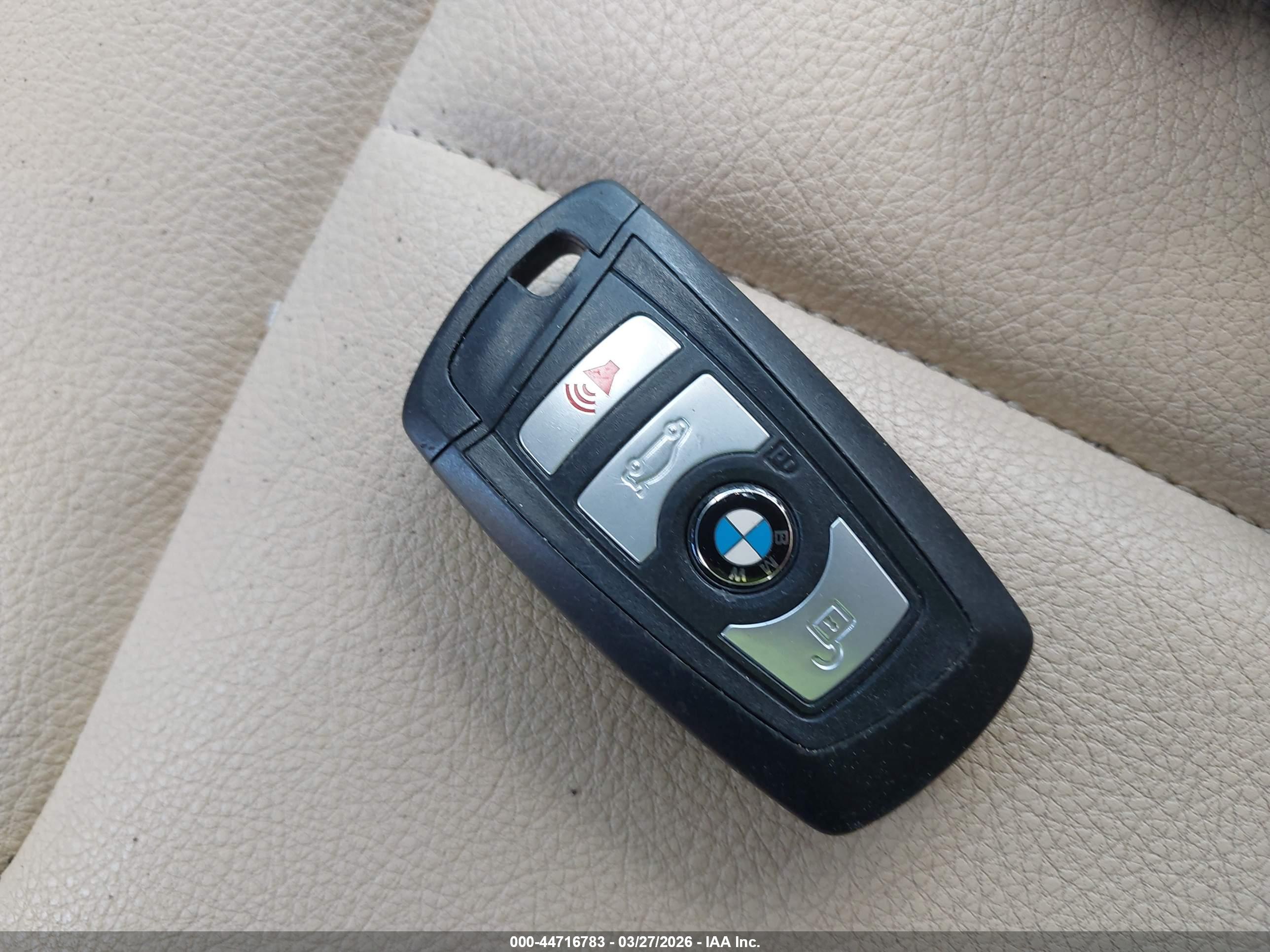 BMW 320I image 11