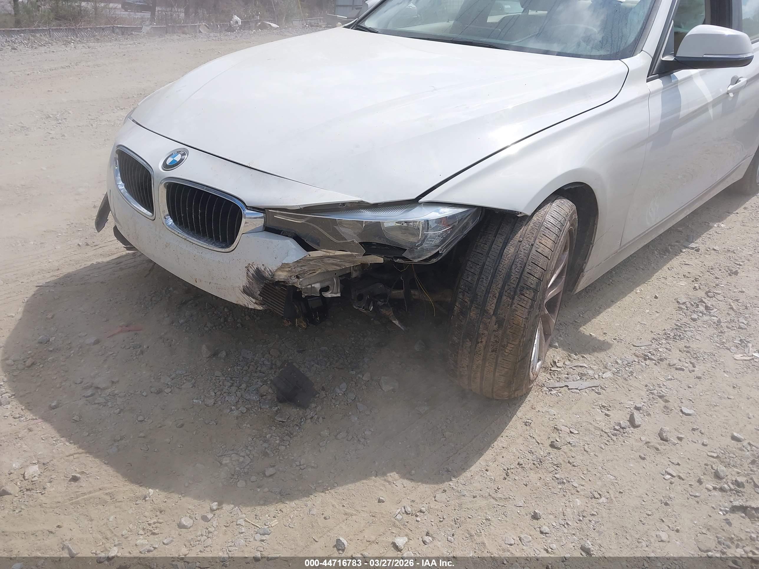 BMW 320I image 6
