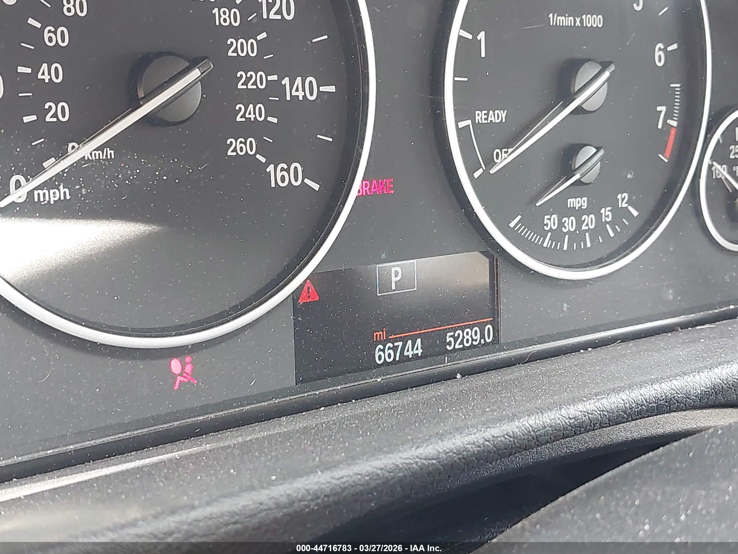 BMW 320I image 7