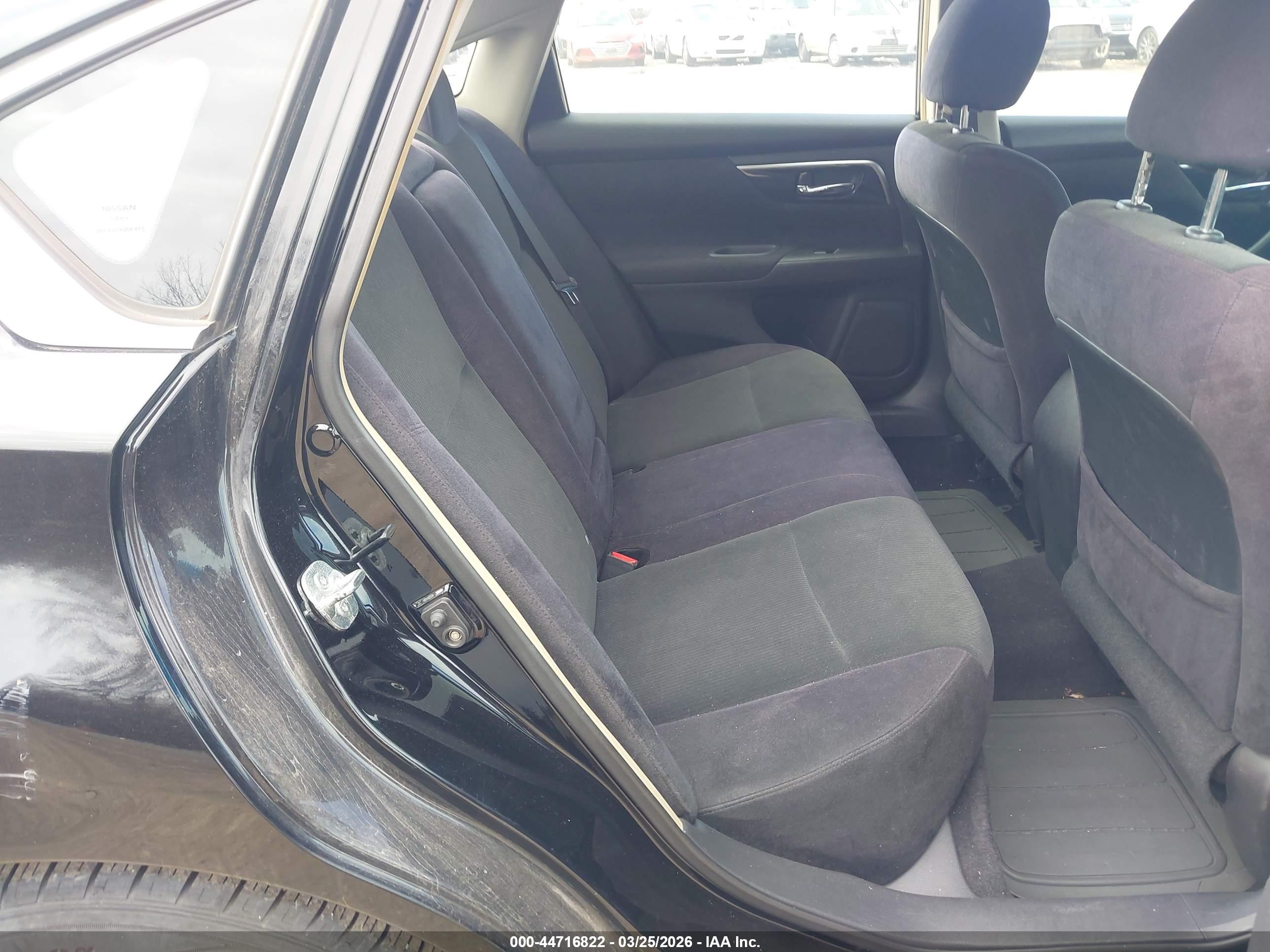 NISSAN ALTIMA image 8