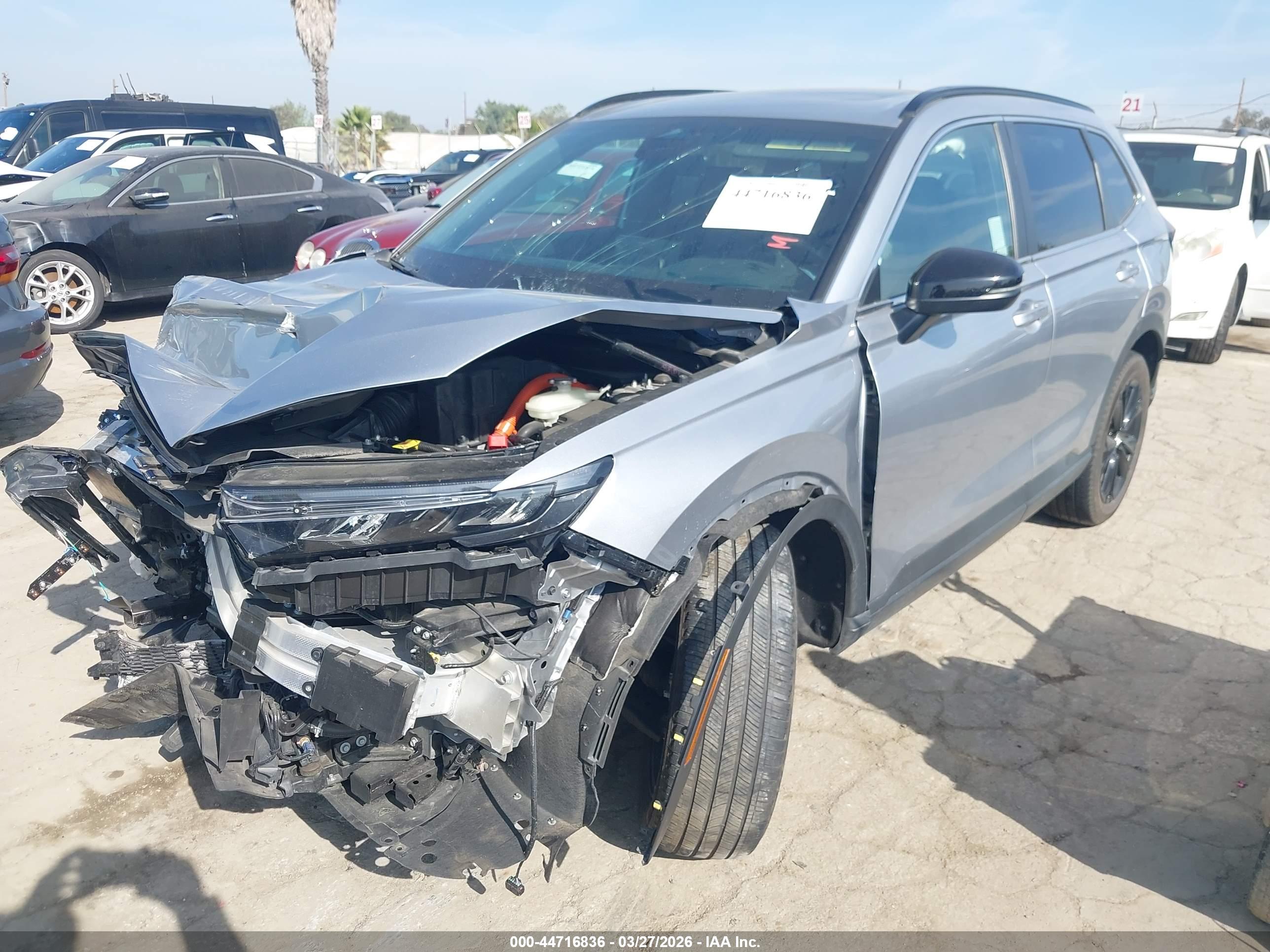 HONDA CR-V image 2