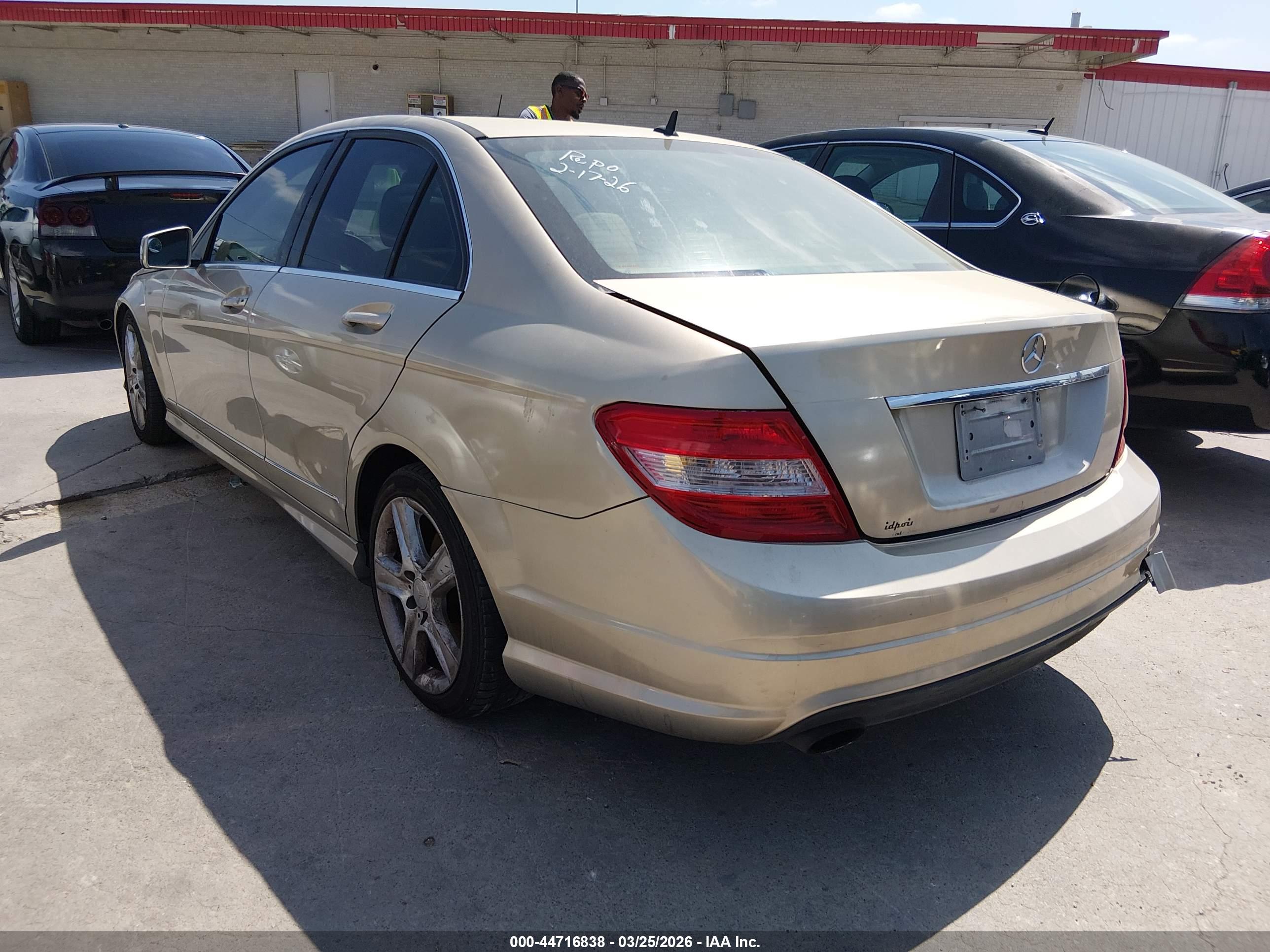 MERCEDES-BENZ C image 3